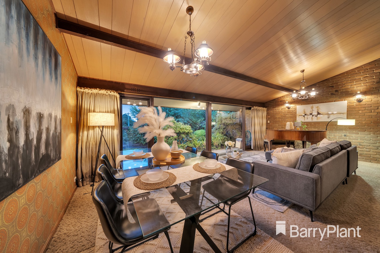 6 Camden CourtGlen Waverley, VIC 3150, Glen Waverley - Thumbnail 3