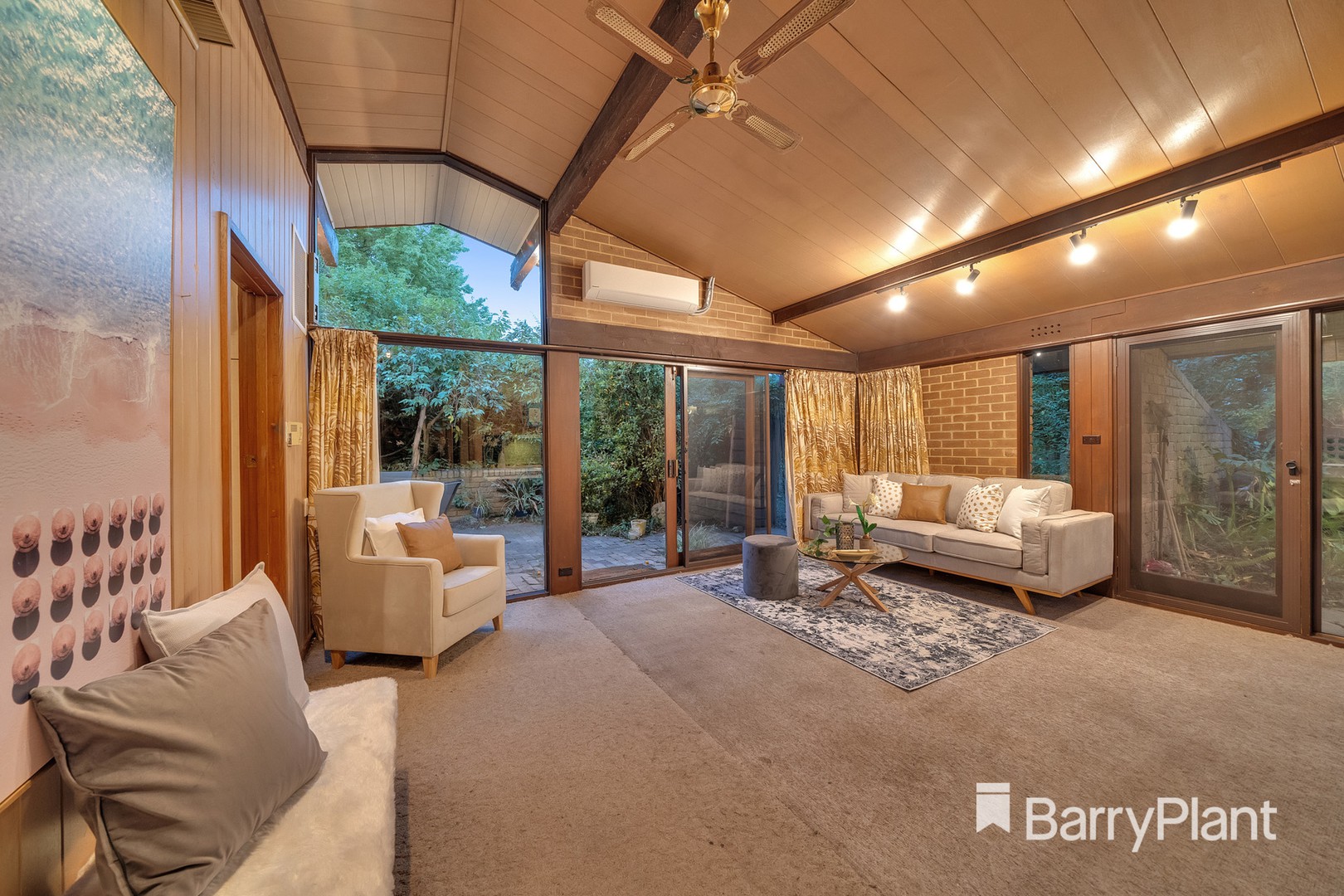 6 Camden CourtGlen Waverley, VIC 3150, Glen Waverley - Thumbnail 4