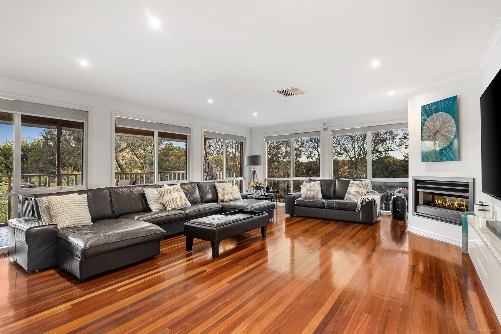 6 Cameron Court, Eltham, VIC 3095, Eltham - Thumbnail 2