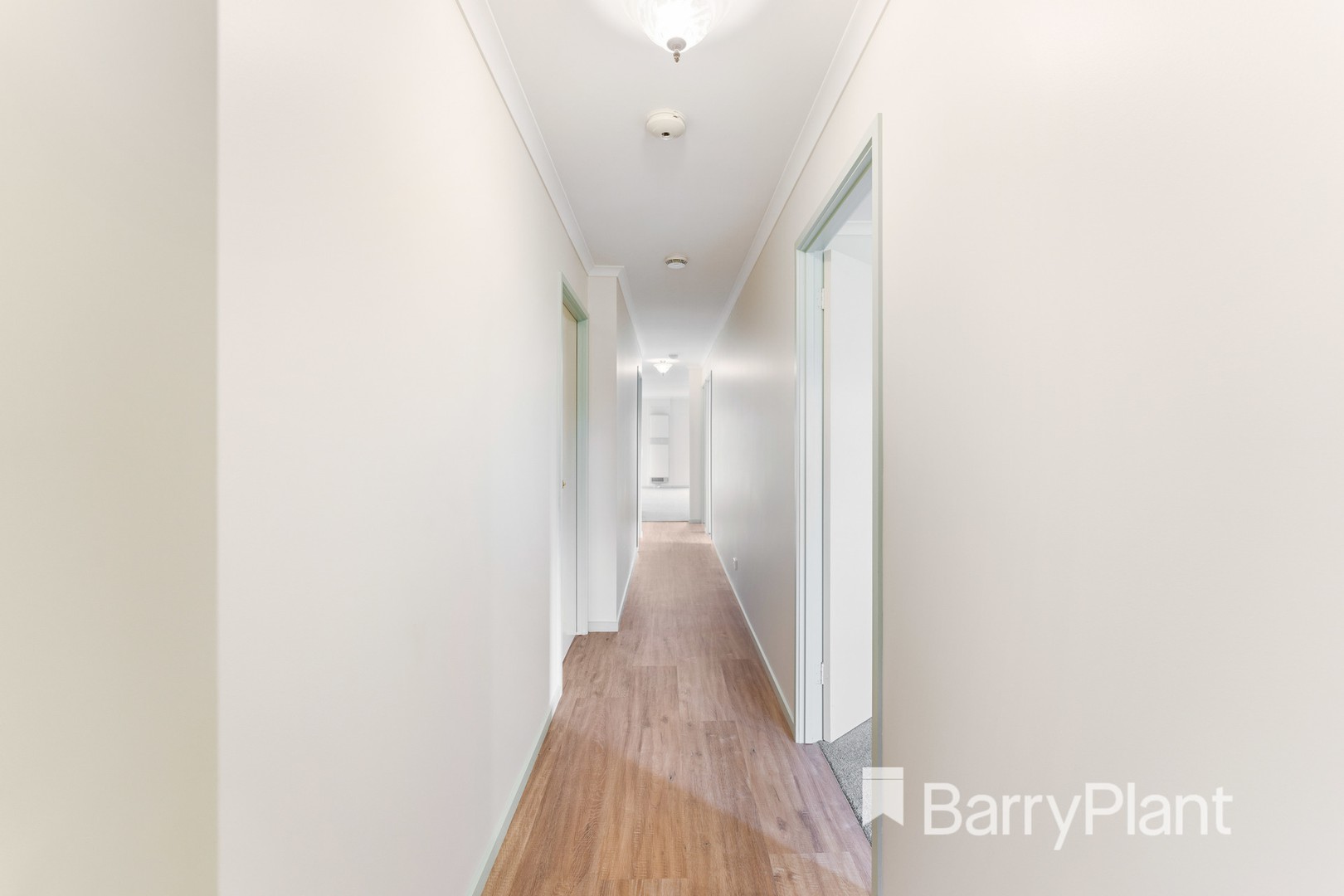6 Cantal Court, Hoppers Crossing, VIC 3029, Hoppers Crossing - Thumbnail 2