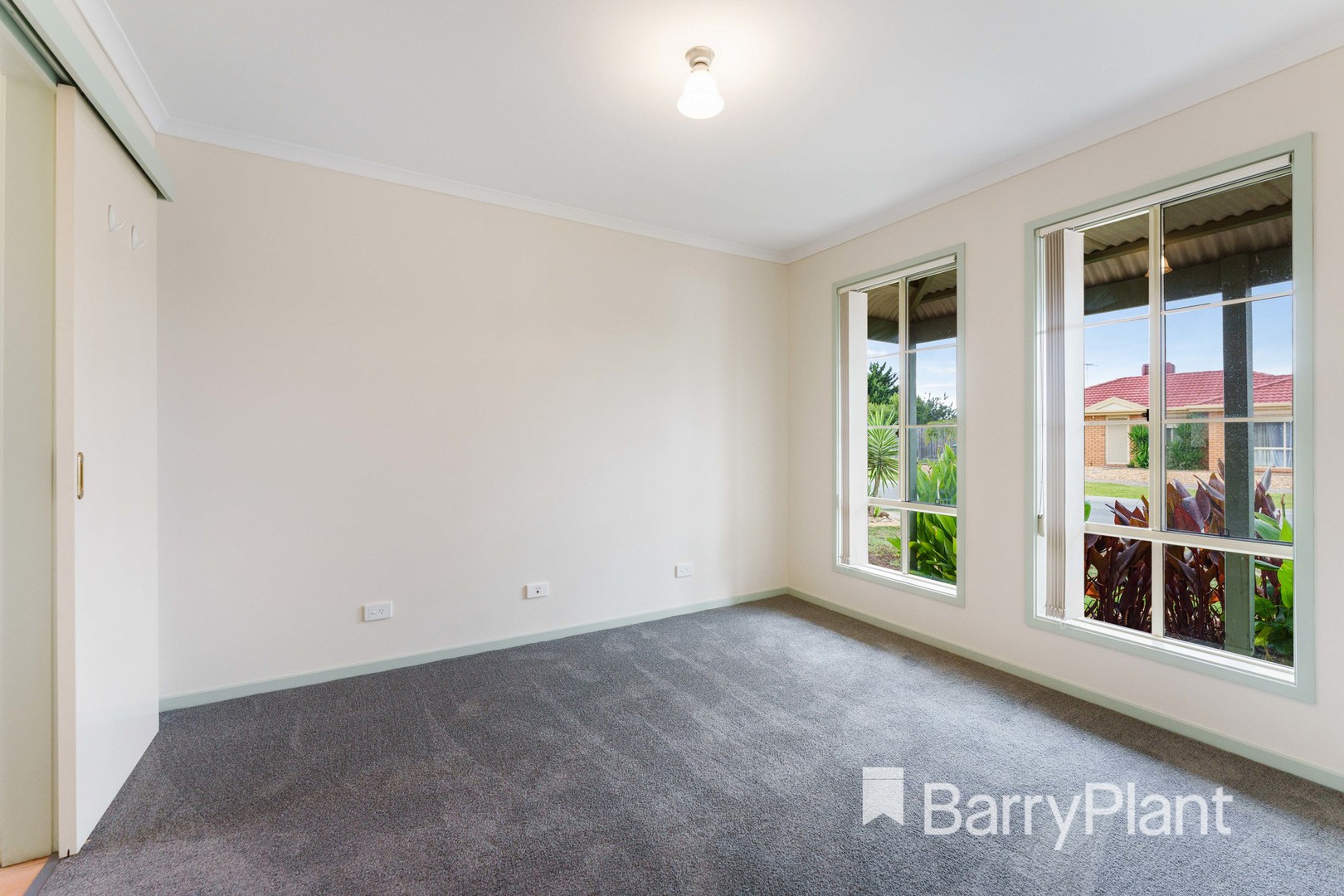 6 Cantal Court, Hoppers Crossing, VIC 3029, Hoppers Crossing - Thumbnail 3
