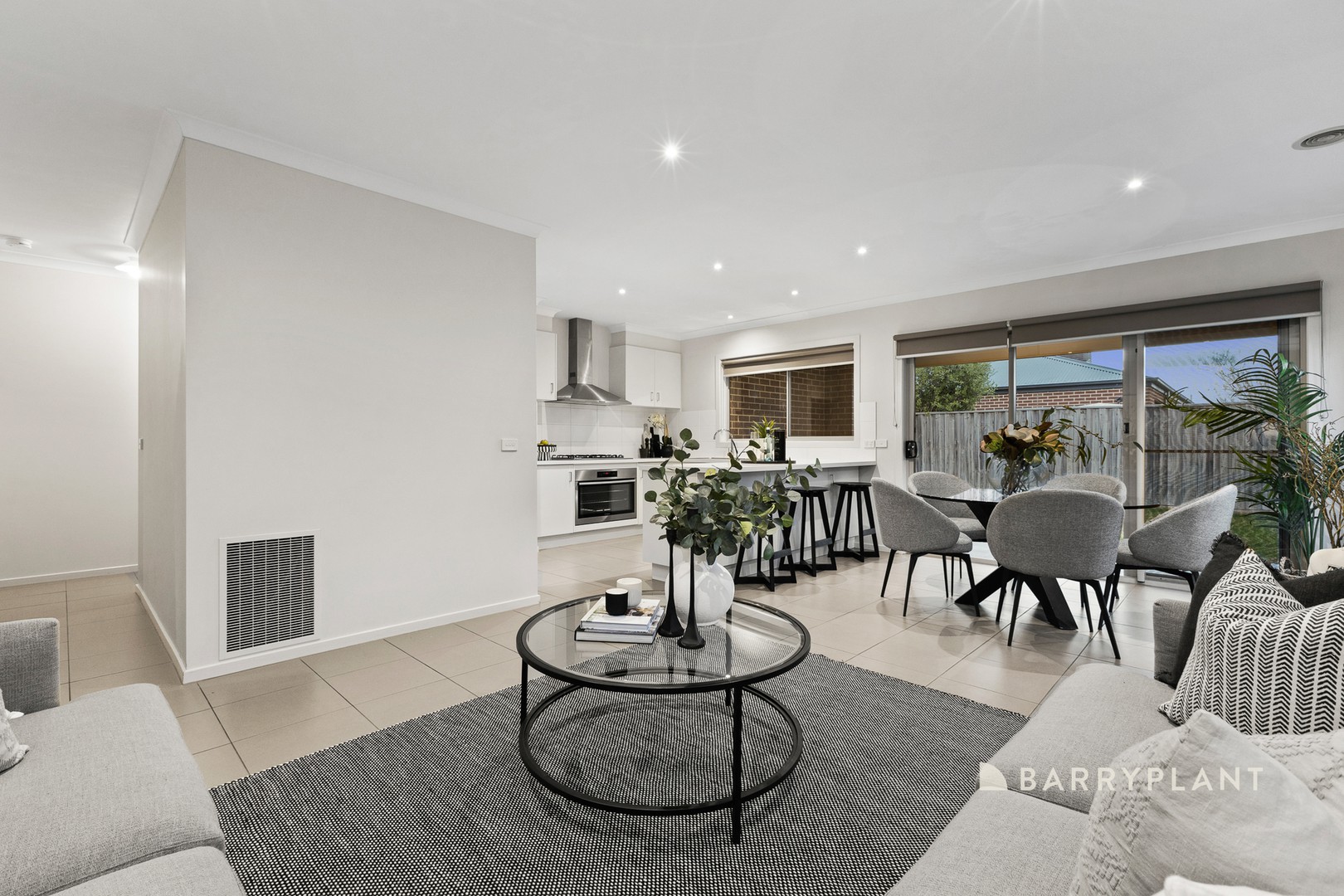 6 Carnegie Street, Officer, VIC 3809, Officer - Thumbnail 6