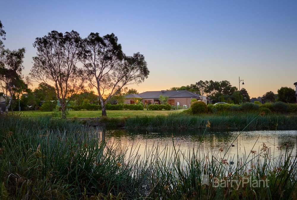 6 Cascade Place, Keysborough, VIC 3173 - Thumbnail 2 - 16/02/2022