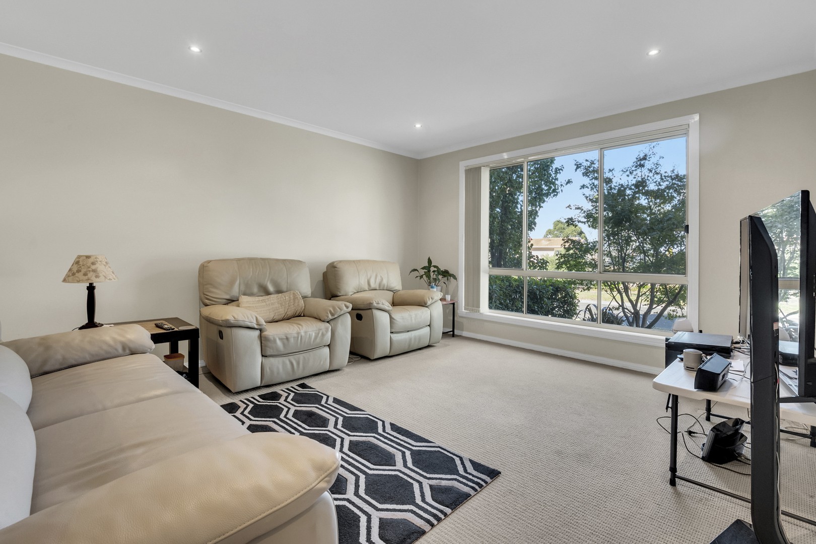 6 Chappell Drive, Watsonia North, VIC 3087, Watsonia North - Thumbnail 2