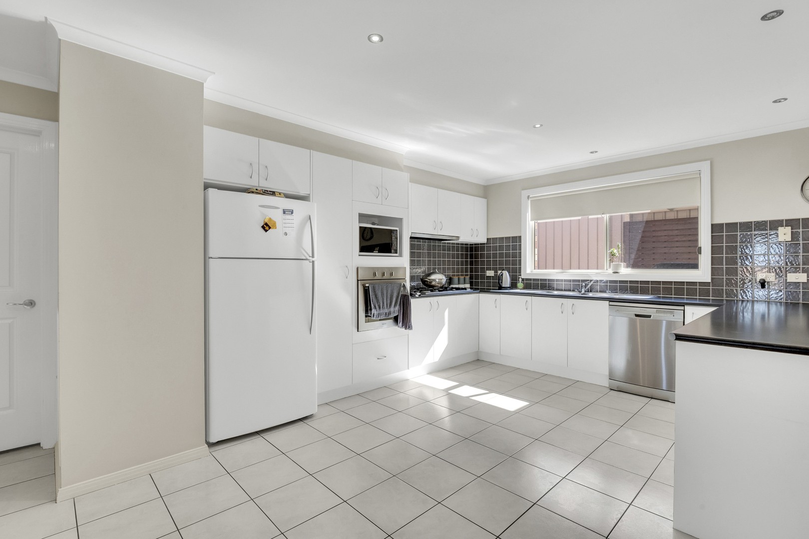 6 Chappell Drive, Watsonia North, VIC 3087, Watsonia North - Thumbnail 3