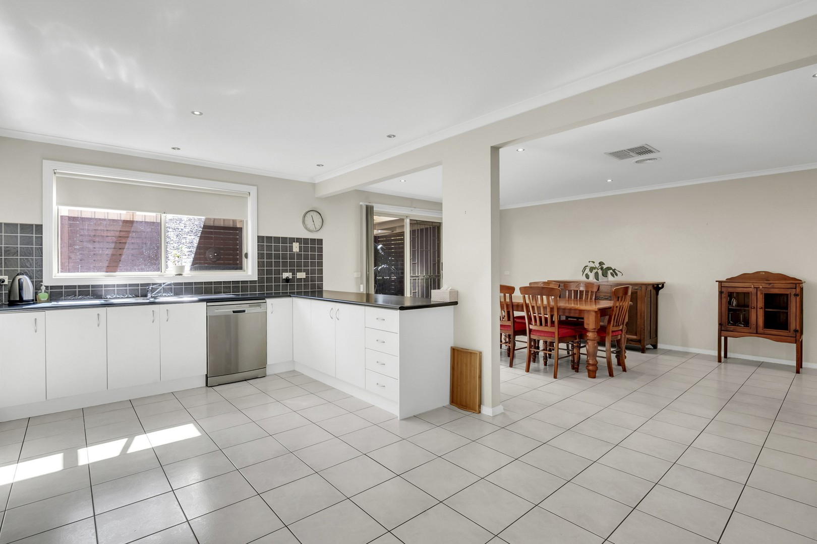 6 Chappell Drive, Watsonia North, VIC 3087, Watsonia North - Thumbnail 4