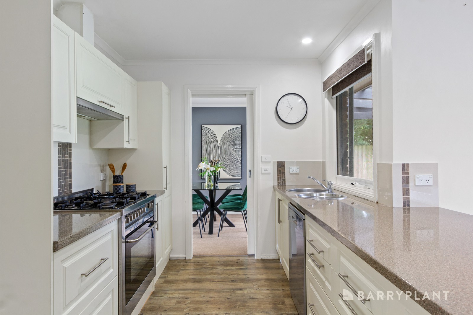 6 Chedworth Court, Kilsyth South, VIC 3137, Kilsyth South - Thumbnail 4