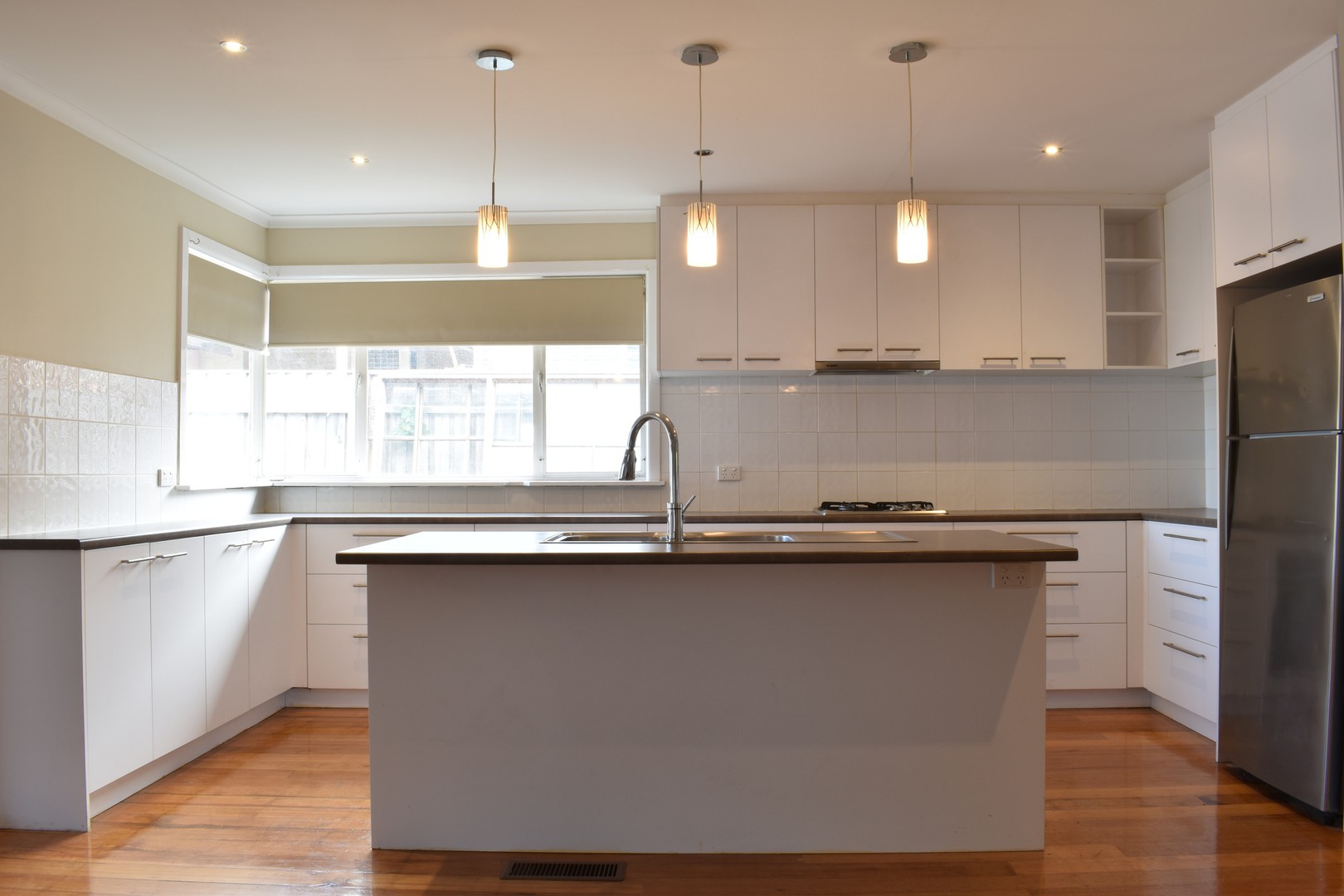 6 Chenies Street, Reservoir, VIC 3073, Reservoir - Thumbnail 2