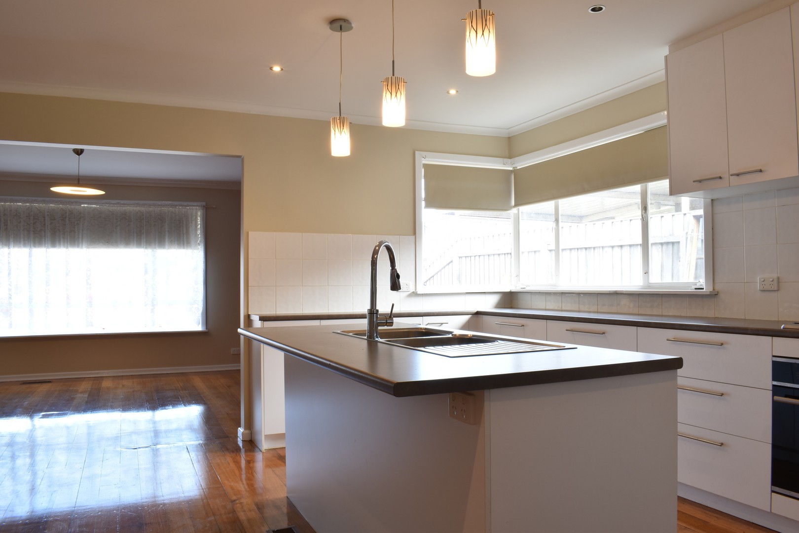 6 Chenies Street, Reservoir, VIC 3073, Reservoir - Thumbnail 3