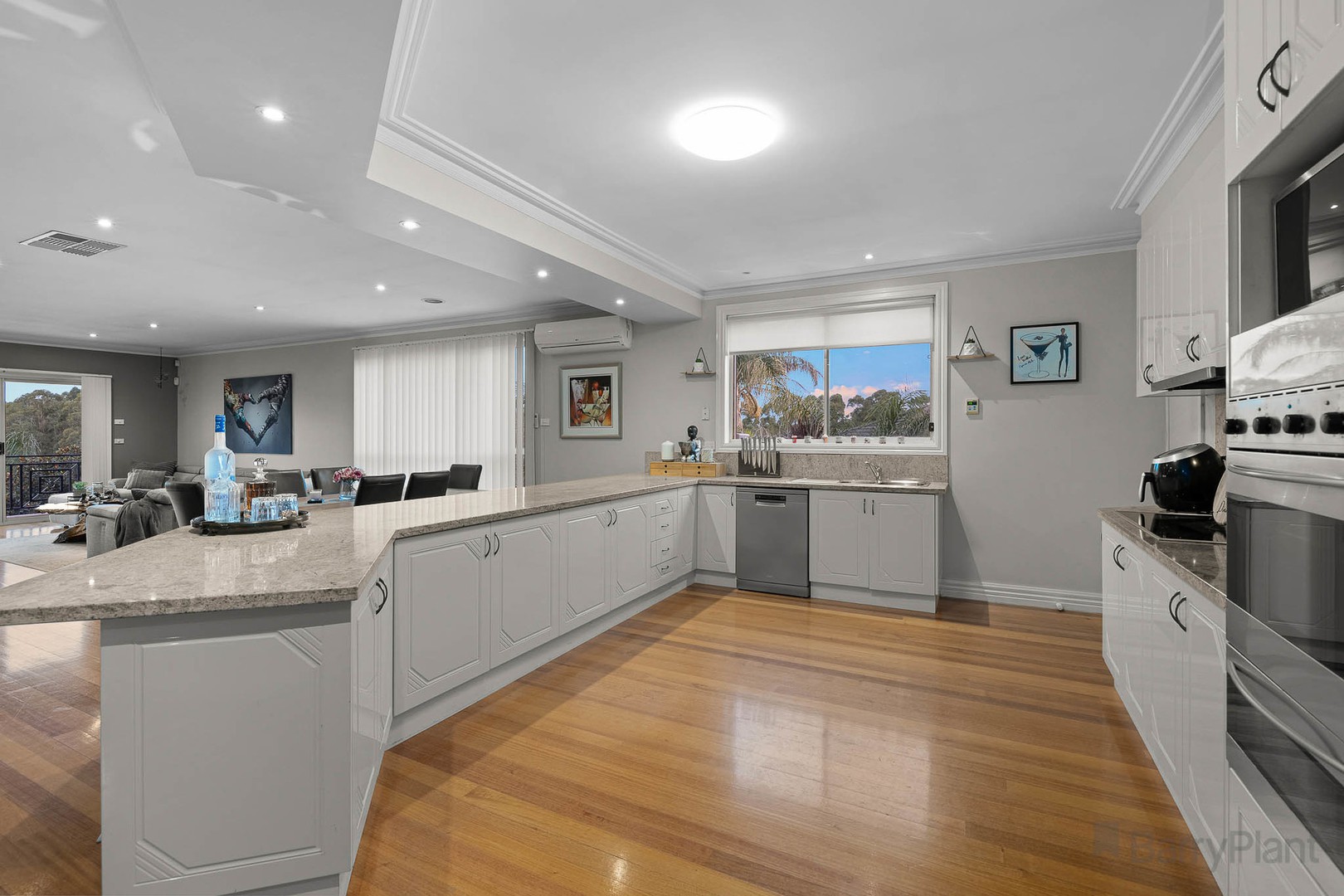 6 Cherry Tree Lane, Narre Warren, VIC 3805, Narre Warren - Thumbnail 3