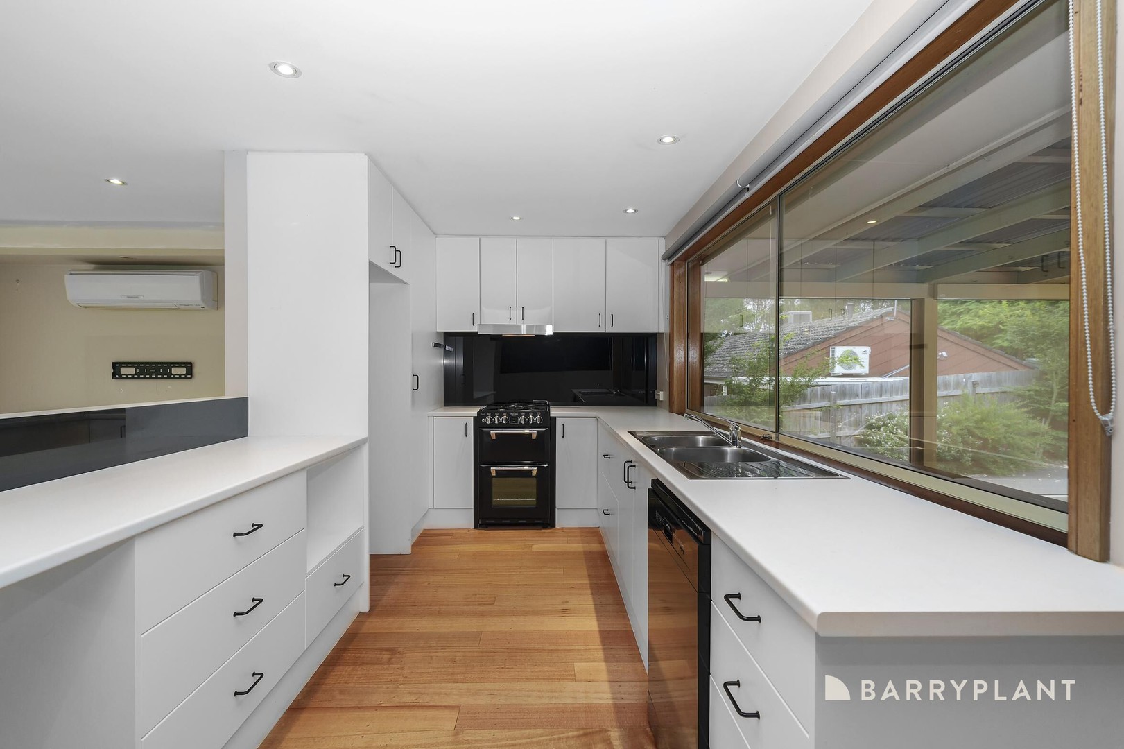 6 Christians Avenue, Emerald, VIC 3782, Emerald - Thumbnail 3