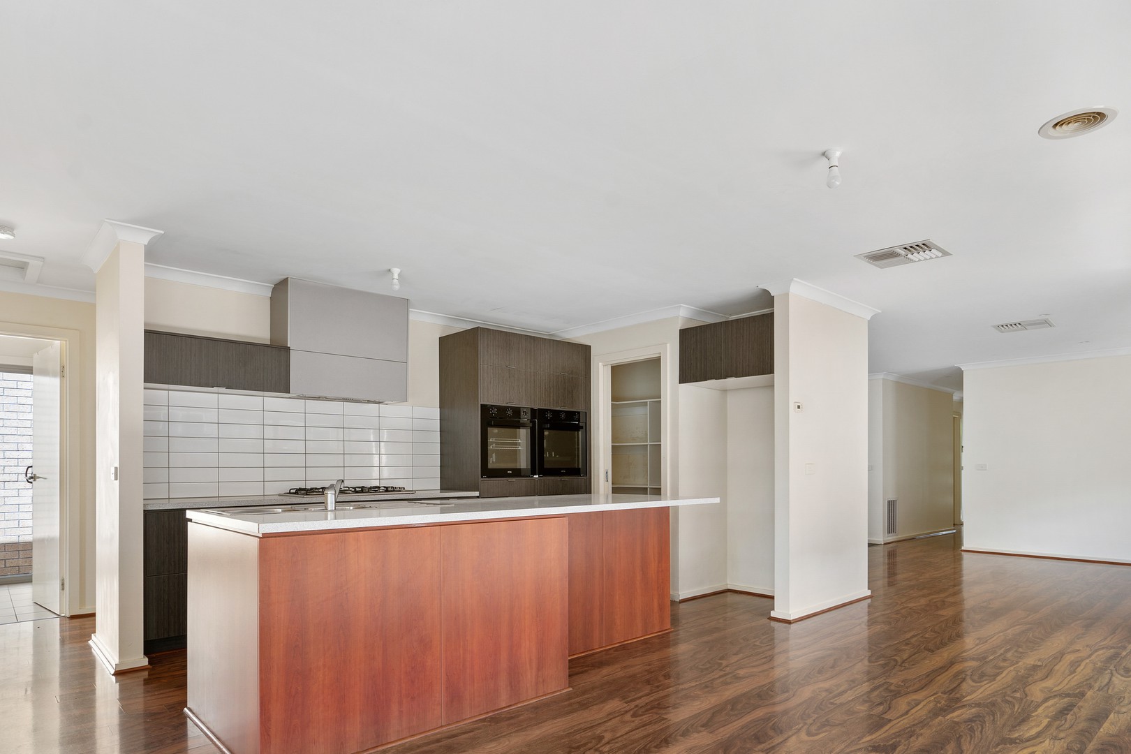 6 Clandon Way, Derrimut, VIC 3026, Derrimut - Thumbnail 4