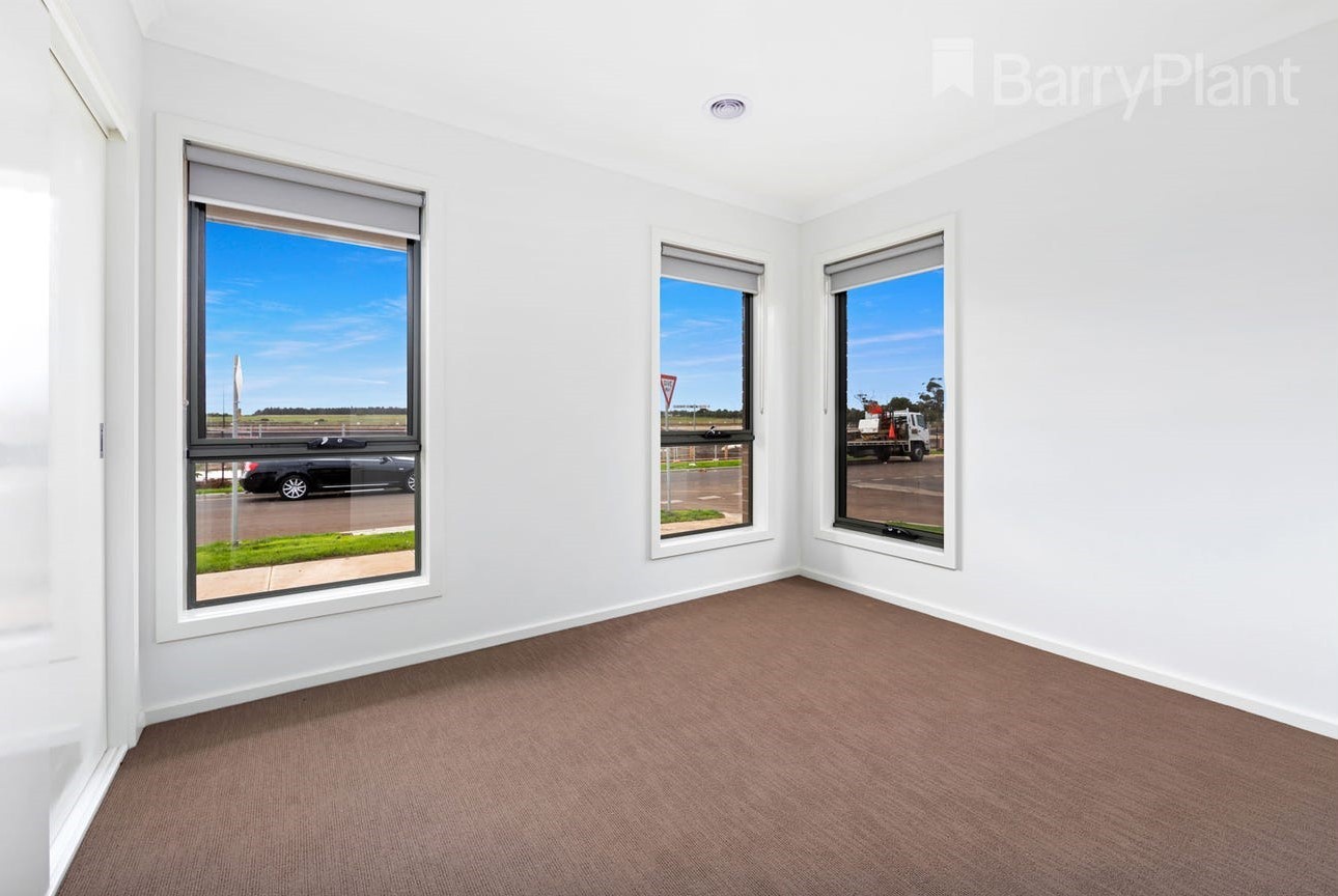 6 Claremont Avenue, Rockbank, VIC 3335, Rockbank - Thumbnail 7
