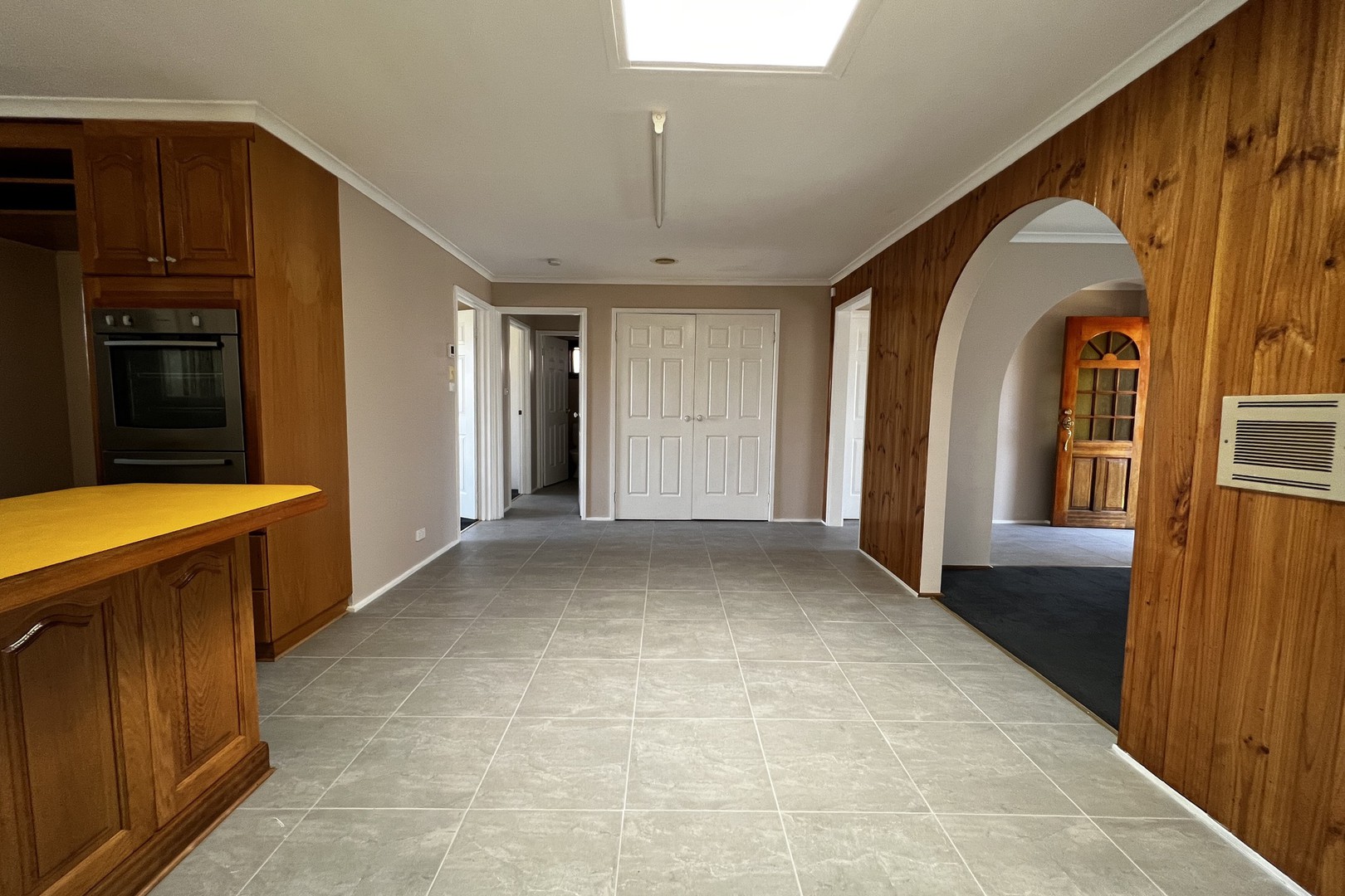 6 Clarke Avenue, St Albans, VIC 3021 - Thumbnail 2 - 22/12/2021