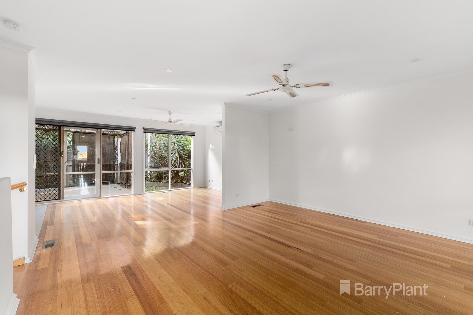 6 Cooraminta Place, Diamond Creek, VIC 3089, Diamond Creek - Thumbnail 2