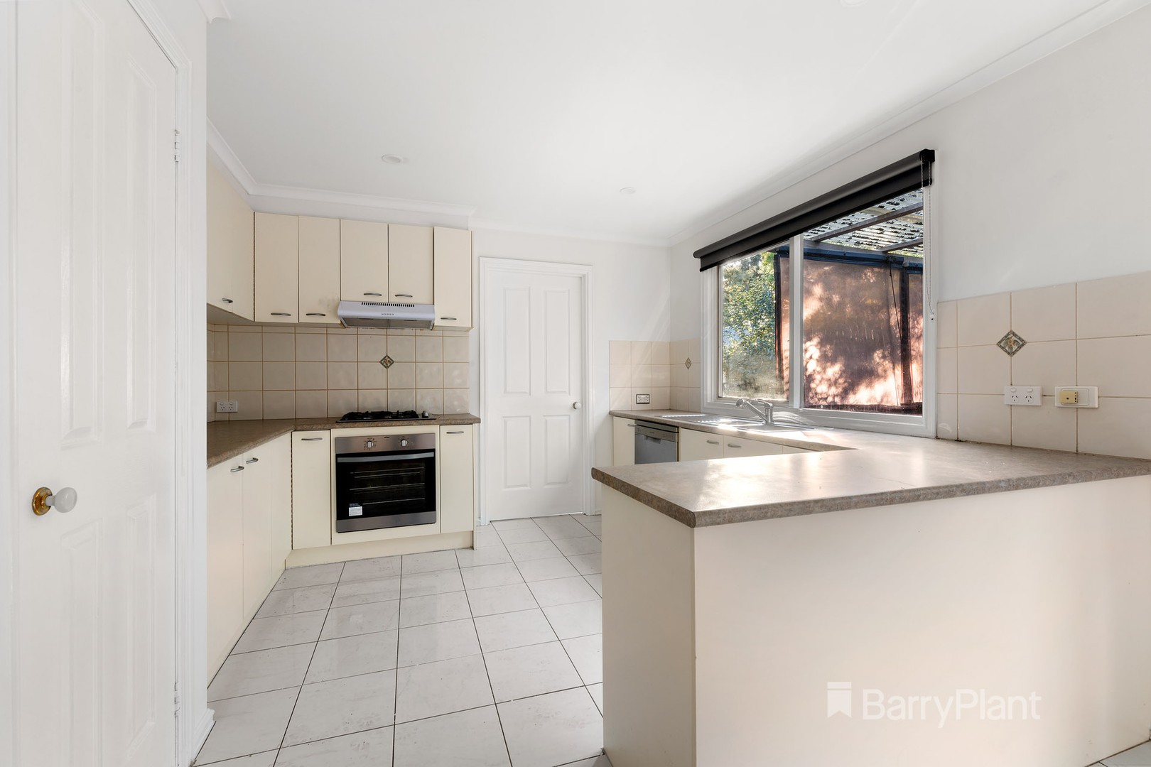 6 Cooraminta Place, Diamond Creek, VIC 3089, Diamond Creek - Thumbnail 5
