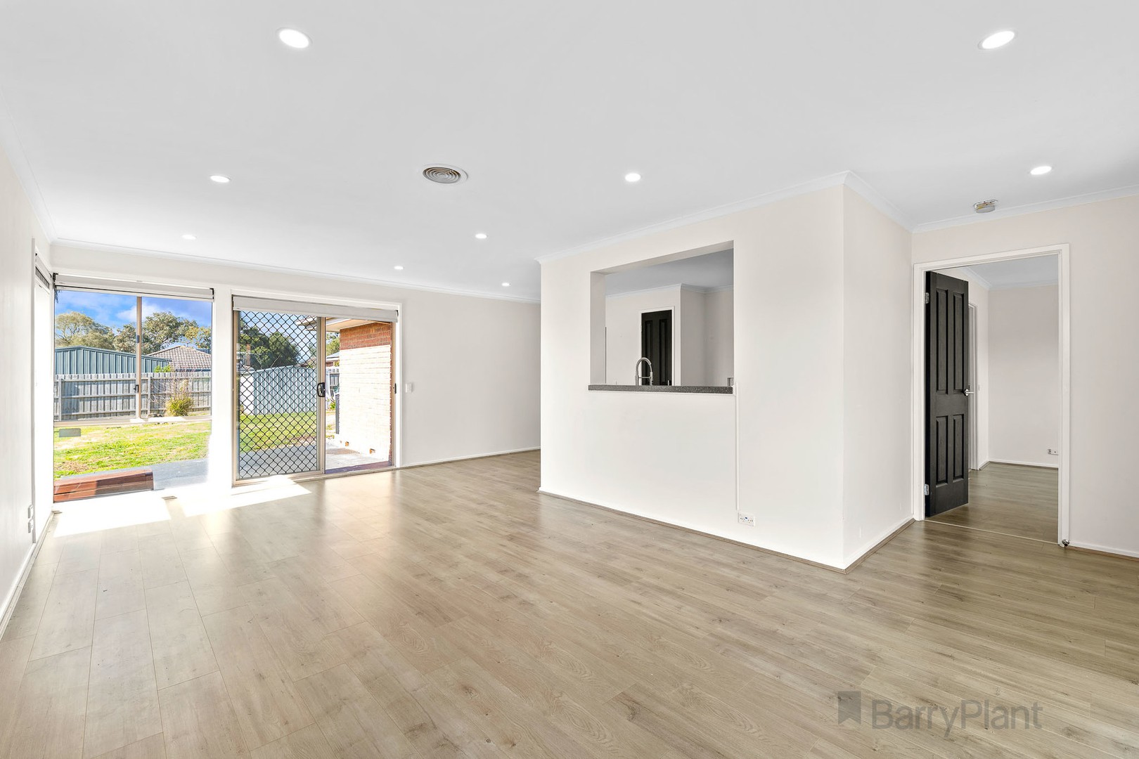 6 Cornell Place, Hampton Park, VIC 3976, Hampton Park - Thumbnail 4