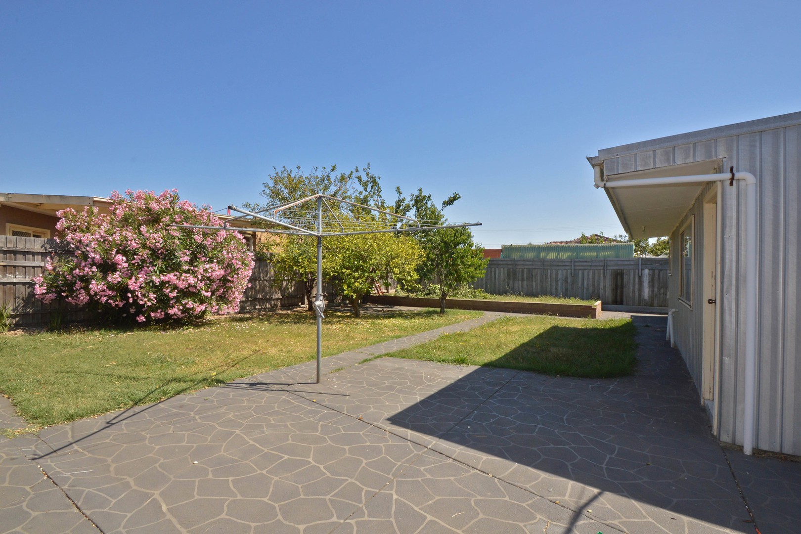 6 Cumberland Crescent, Thomastown, VIC 3074, Thomastown - Thumbnail 8