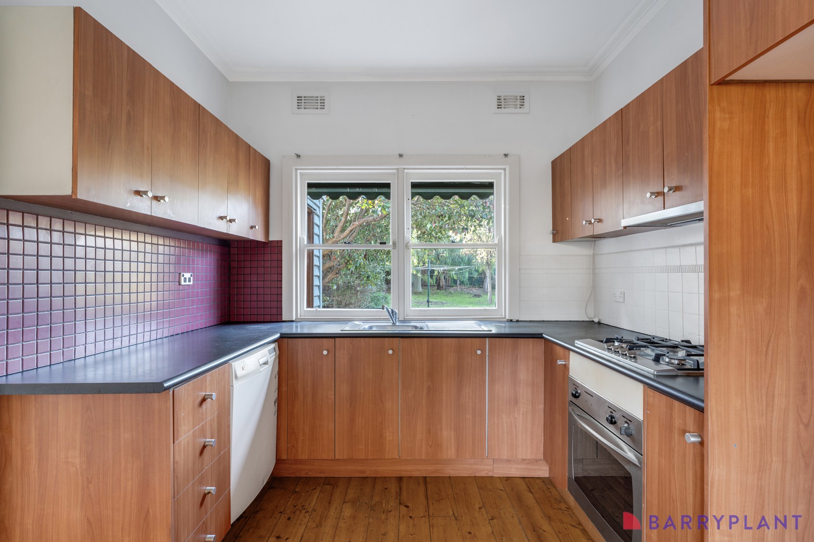 6 Cuthbert Road, Reservoir, VIC 3073, Reservoir - Thumbnail 4