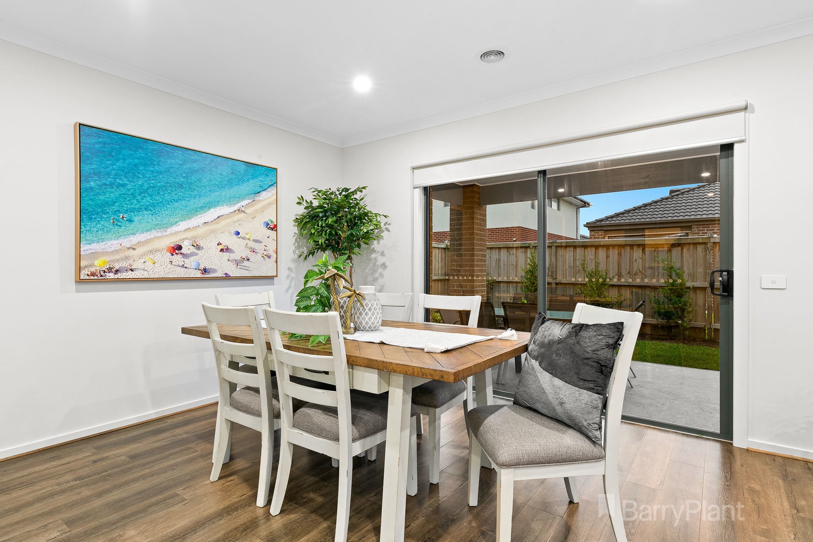 6 Dapple Crescent, Clyde North, VIC 3978, Clyde North - Thumbnail 7