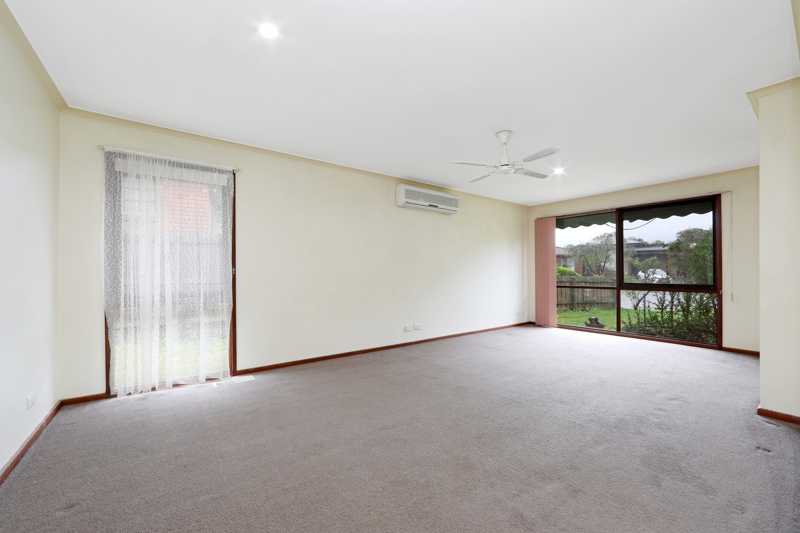 6 Denison Close, Rowville, VIC 3178, Rowville - Thumbnail 2