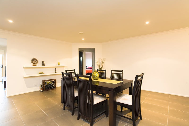 6 Drysdale Crescent, Point Cook, VIC 3030, Point Cook - Thumbnail 6
