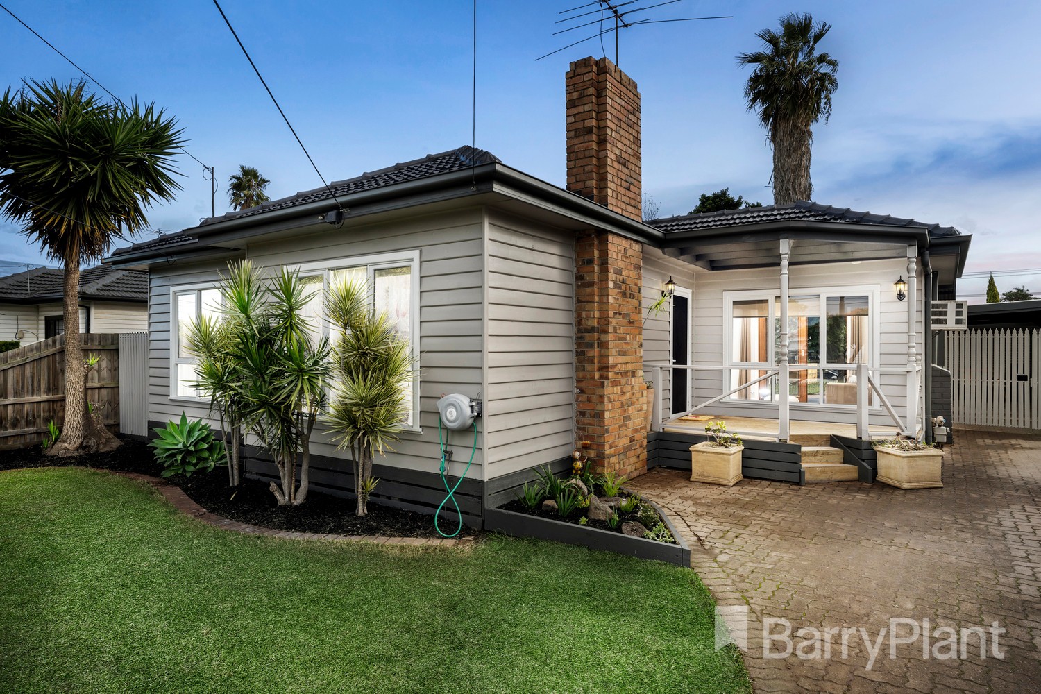 6 Dunbar Avenue, Sunshine, VIC 3020, Sunshine - Thumbnail 2