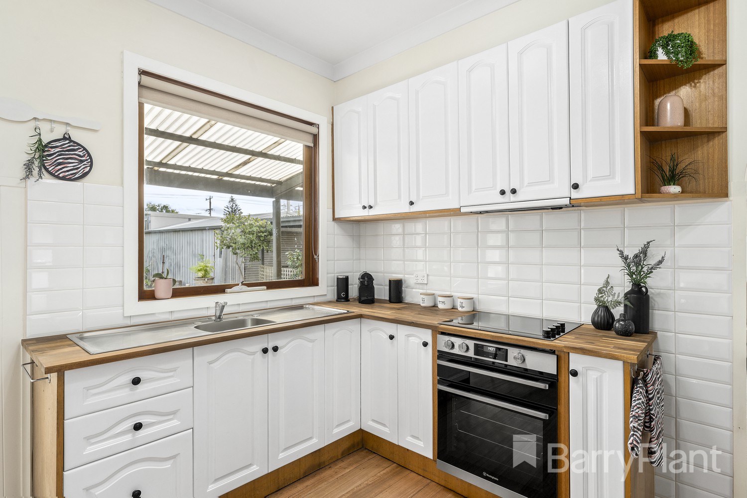 6 Dunbar Avenue, Sunshine, VIC 3020, Sunshine - Thumbnail 6