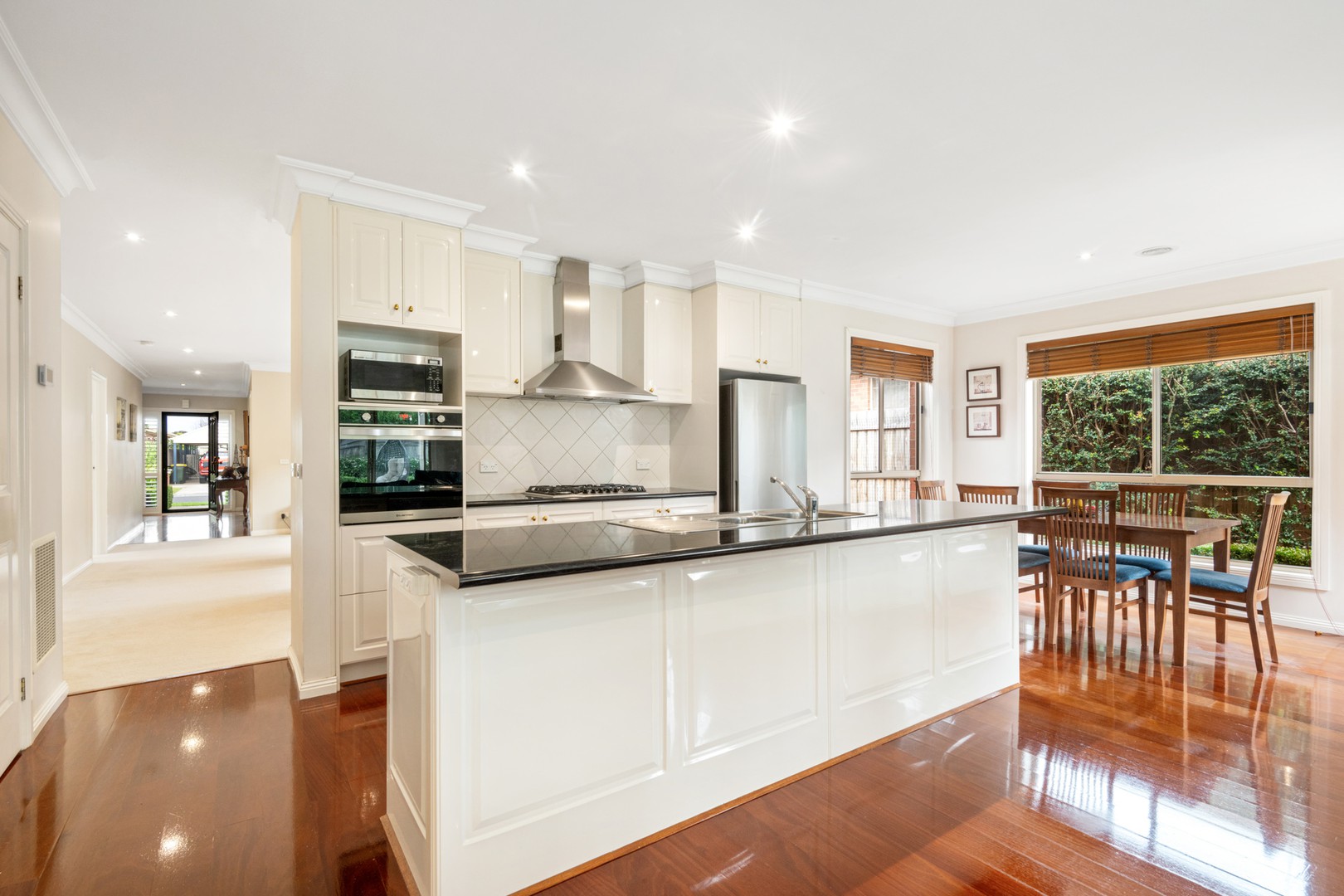 6 Dunmow Crescent, Hamlyn Heights, VIC 3215, Hamlyn Heights - Thumbnail 2