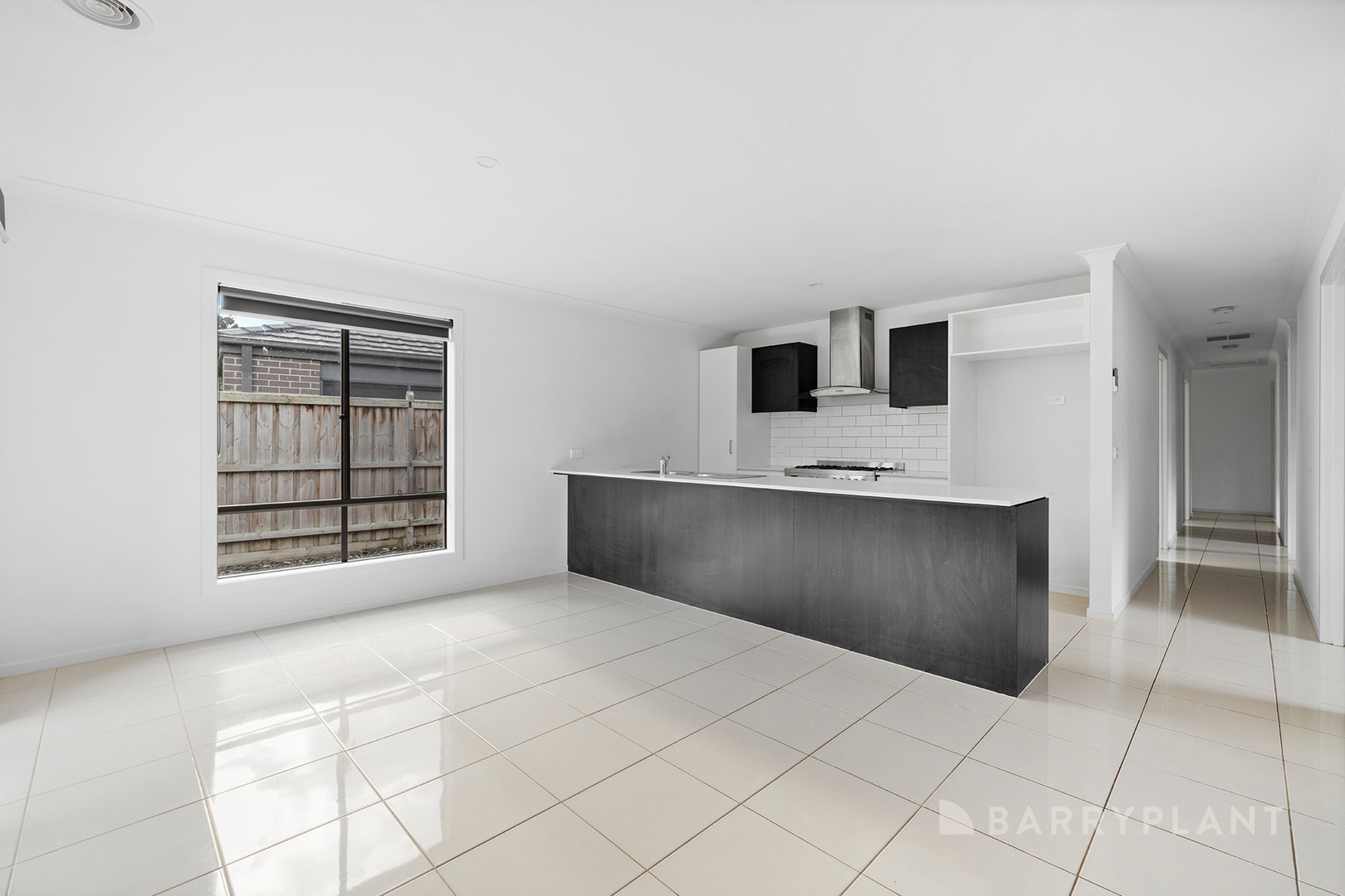 6 Edith Way, Pakenham, VIC 3810 - Thumbnail 2 - 05/08/2026