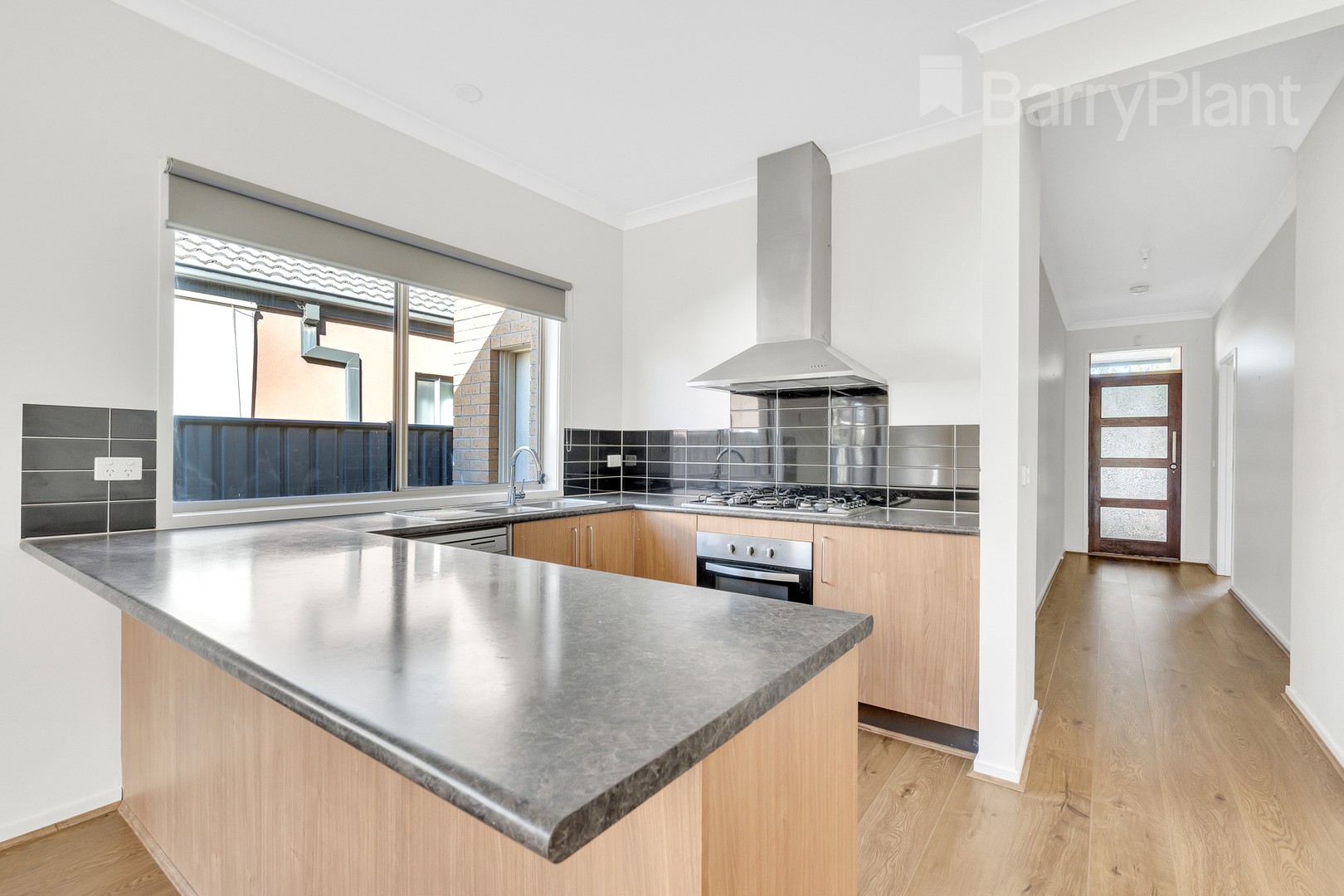 6 Elland Court, Craigieburn, VIC 3064, Craigieburn - Thumbnail 2