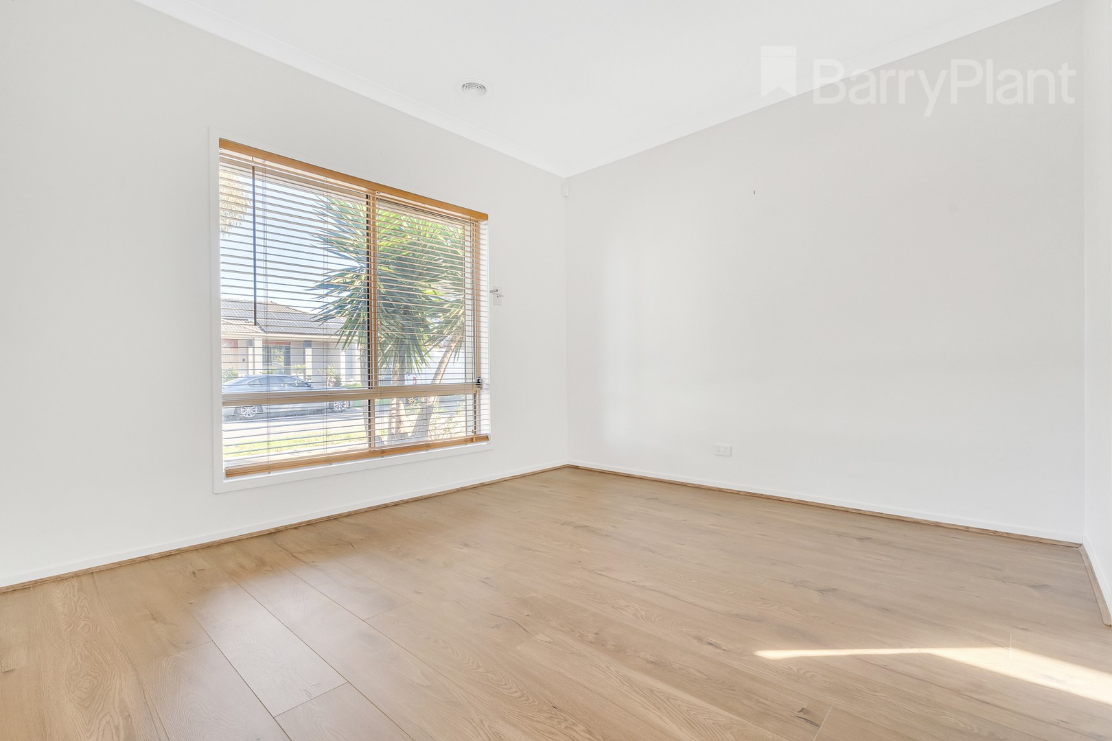 6 Elland Court, Craigieburn, VIC 3064, Craigieburn - Thumbnail 7