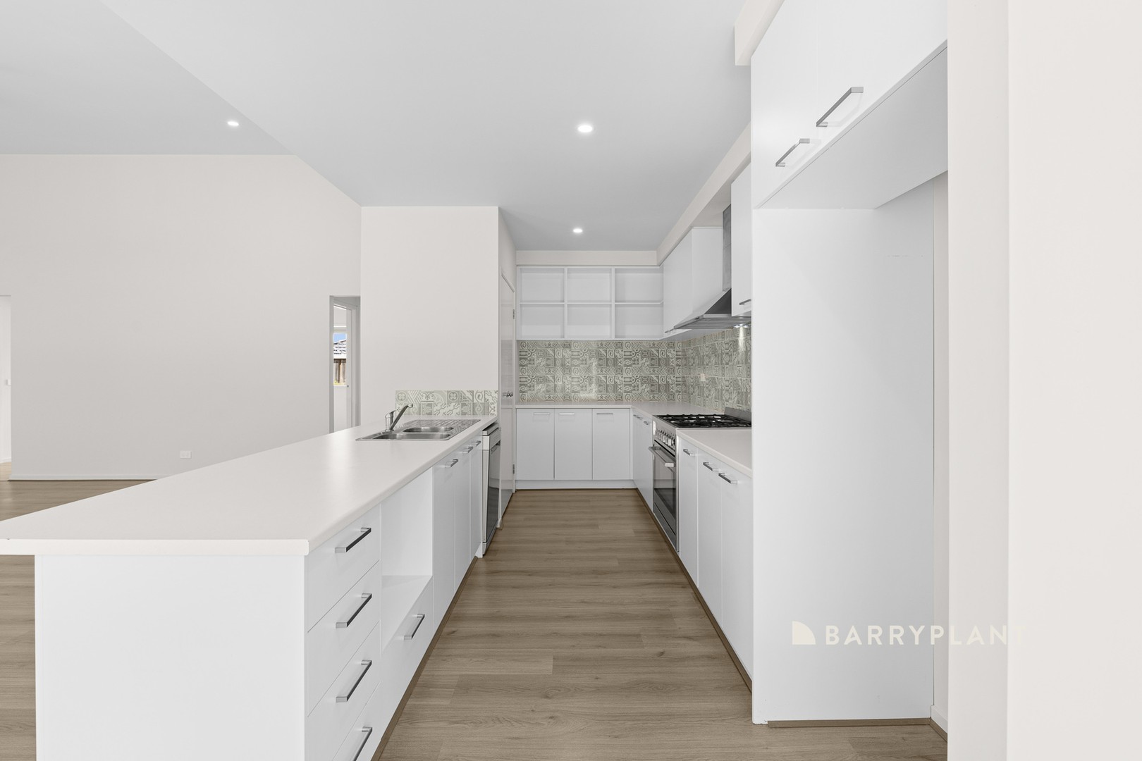 6 Elmside Avenue, Warragul, VIC 3820, Warragul - Thumbnail 7