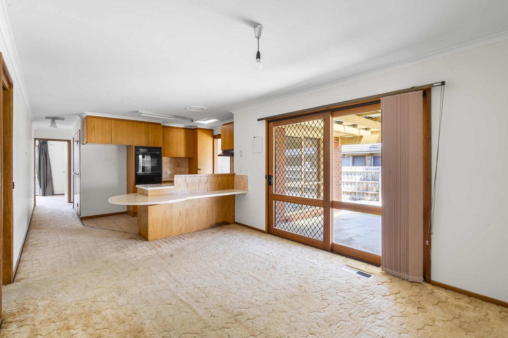 6 Endeavour Place, Wantirna South, VIC 3152 - Thumbnail 2 - 30/01/2026