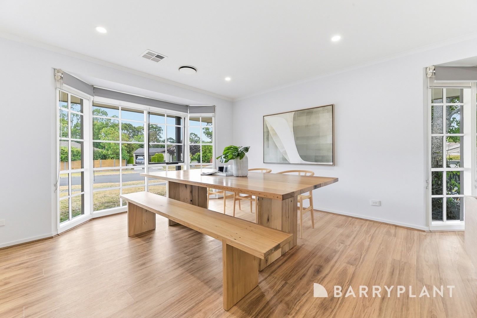 6 Escott Grove, Berwick, VIC 3806 - Thumbnail 2 - 17/02/2026