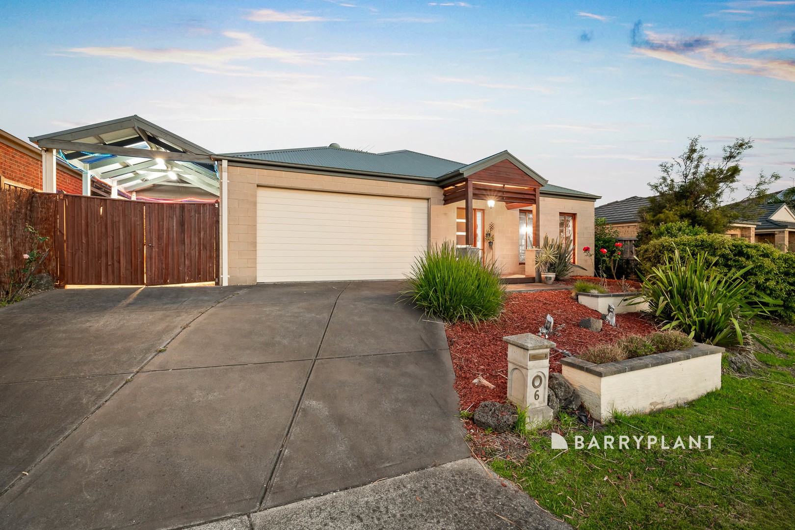 6 Eucumbene Drive, Berwick, VIC 3806, Berwick - Thumbnail 2