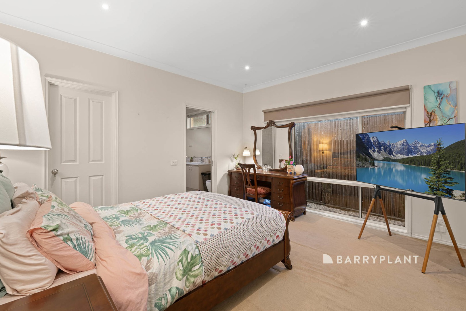 6 Eucumbene Drive, Berwick, VIC 3806, Berwick - Thumbnail 4