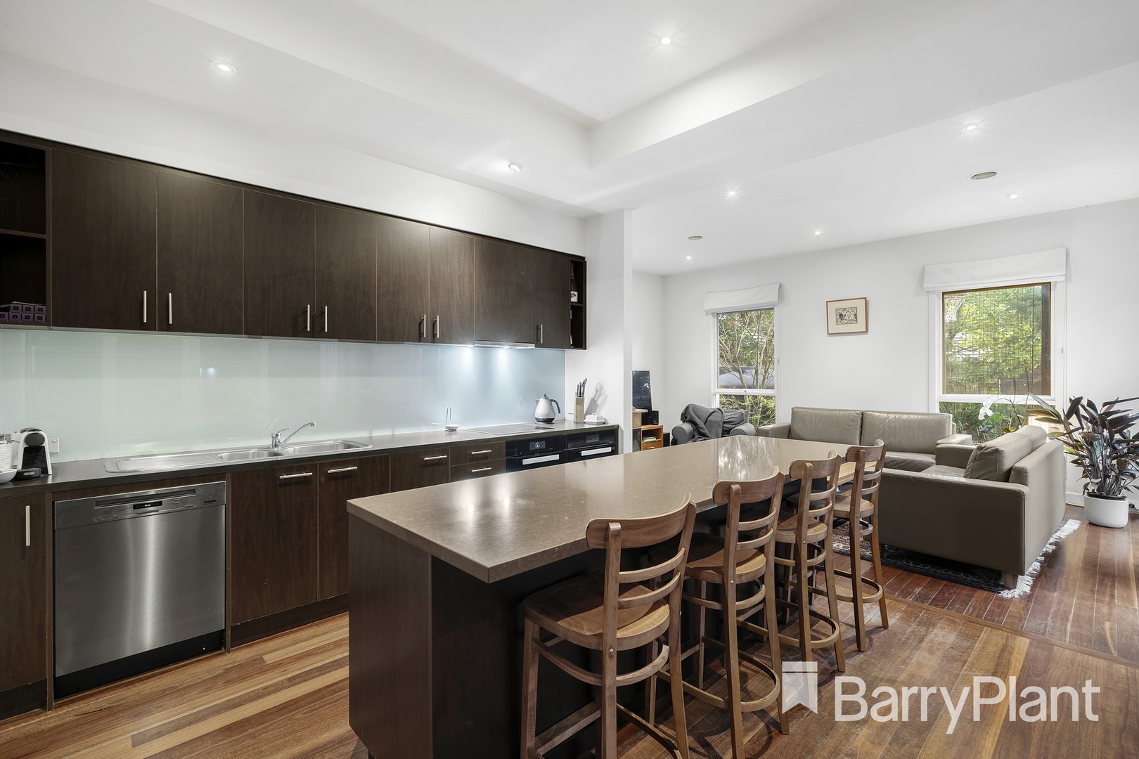 6 Evan Smith Close, Macleod, VIC 3085, Macleod - Thumbnail 2
