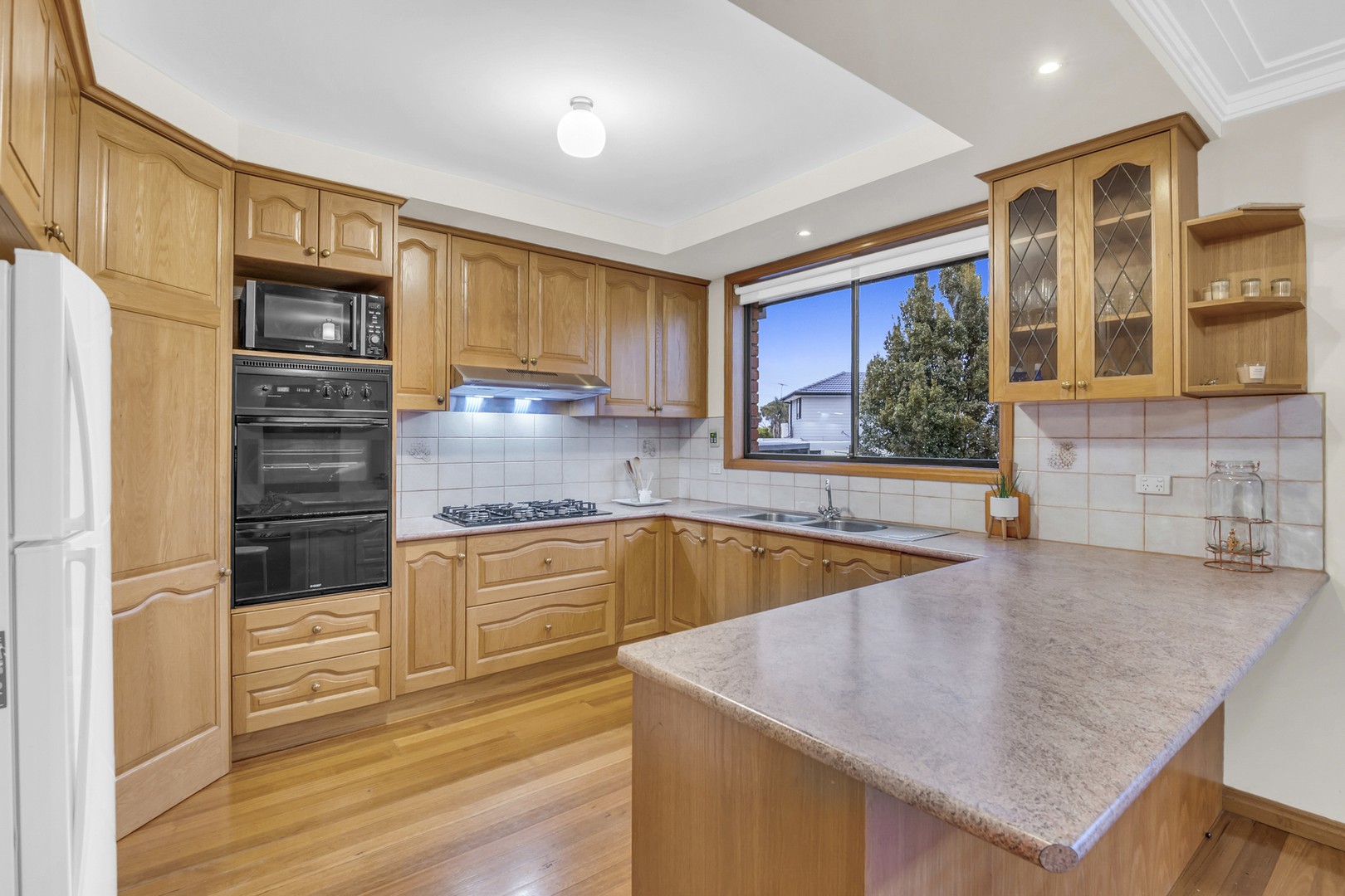 6 Falmouth Court, Craigieburn, VIC 3064, Craigieburn - Thumbnail 4