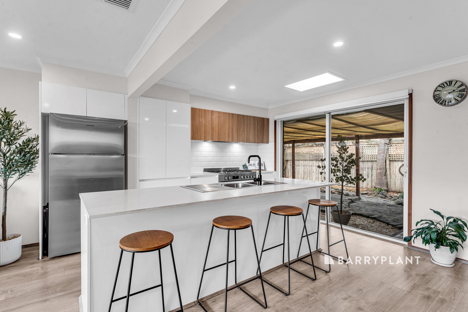 6 Felicity Court, Narre Warren, VIC 3805 - Thumbnail 2 - 08/09/2026