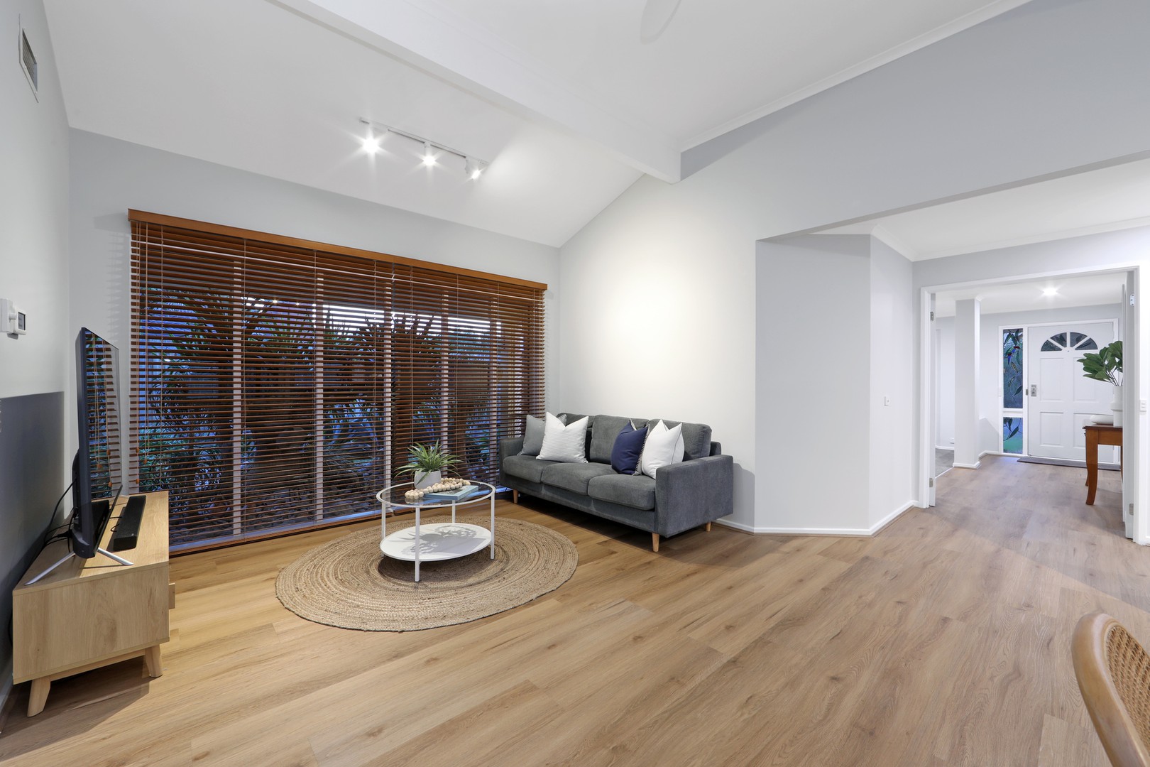6 Fernlea Avenue, Rowville, VIC 3178, Rowville - Thumbnail 2