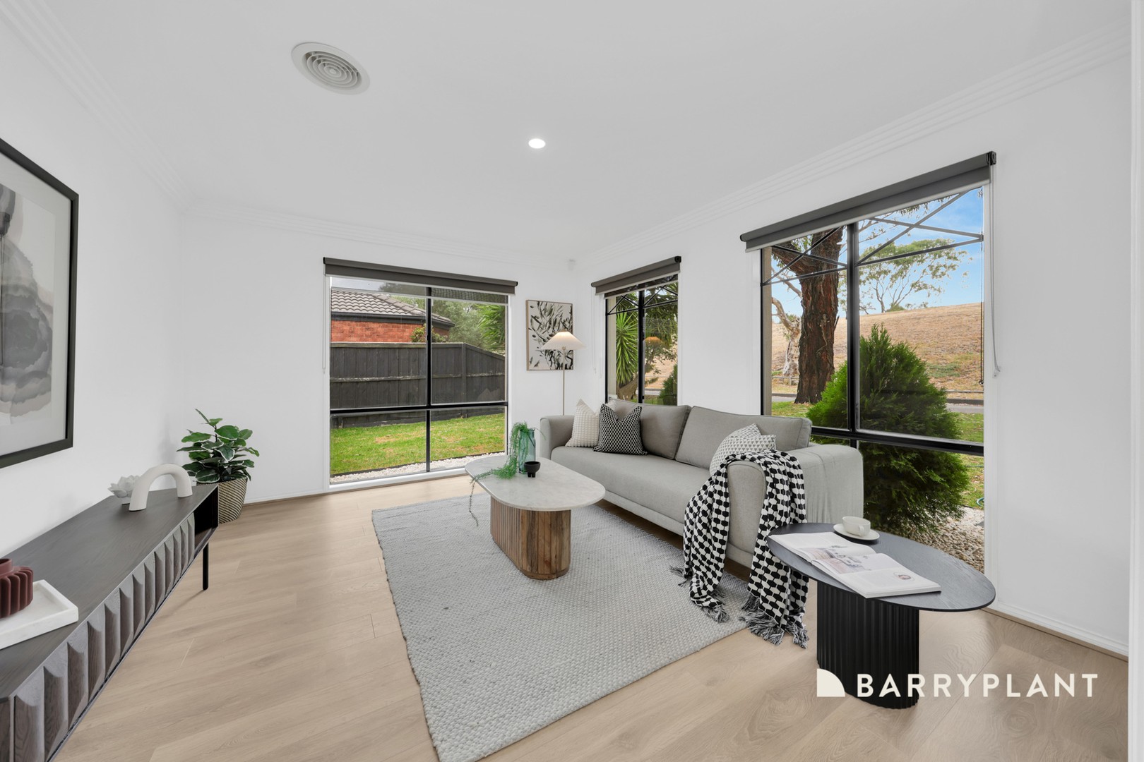 6 Flying Fox Terrace, South Morang, VIC 3752 - Thumbnail 2 - 26/02/2026