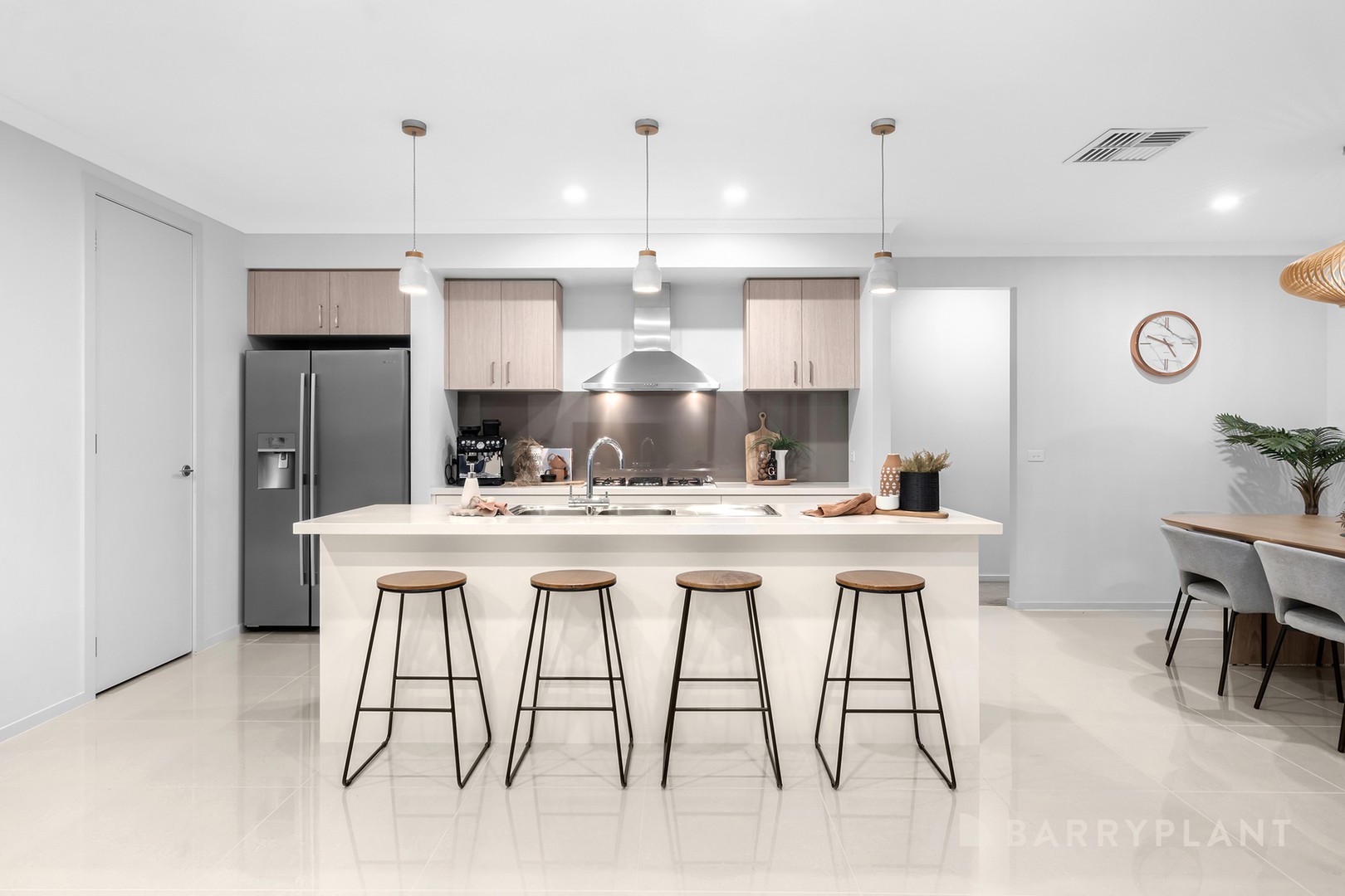 6 Footman Mews, Chirnside Park, VIC 3116, Chirnside Park - Thumbnail 3