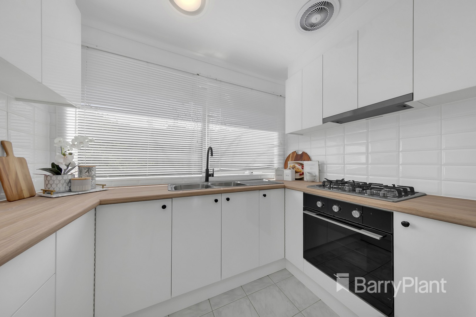 6 Ford Court, Mill Park, VIC 3082, Mill Park - Thumbnail 3