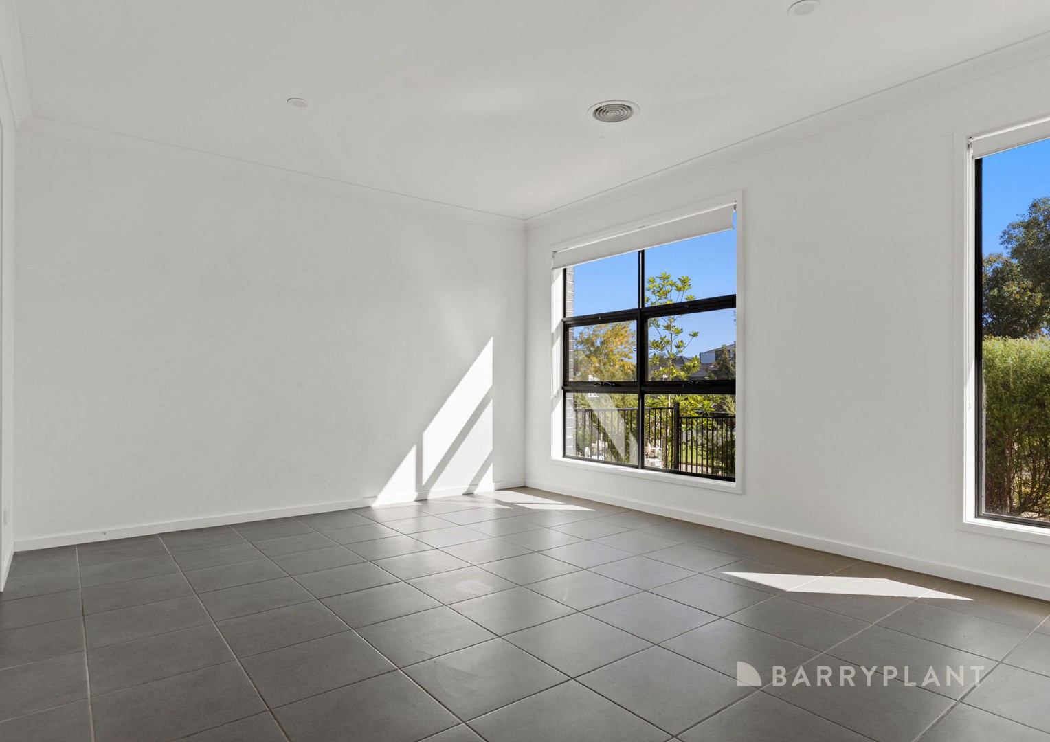 6 Fragrance Terrace, Manor Lakes, VIC 3024, Manor Lakes - Thumbnail 3
