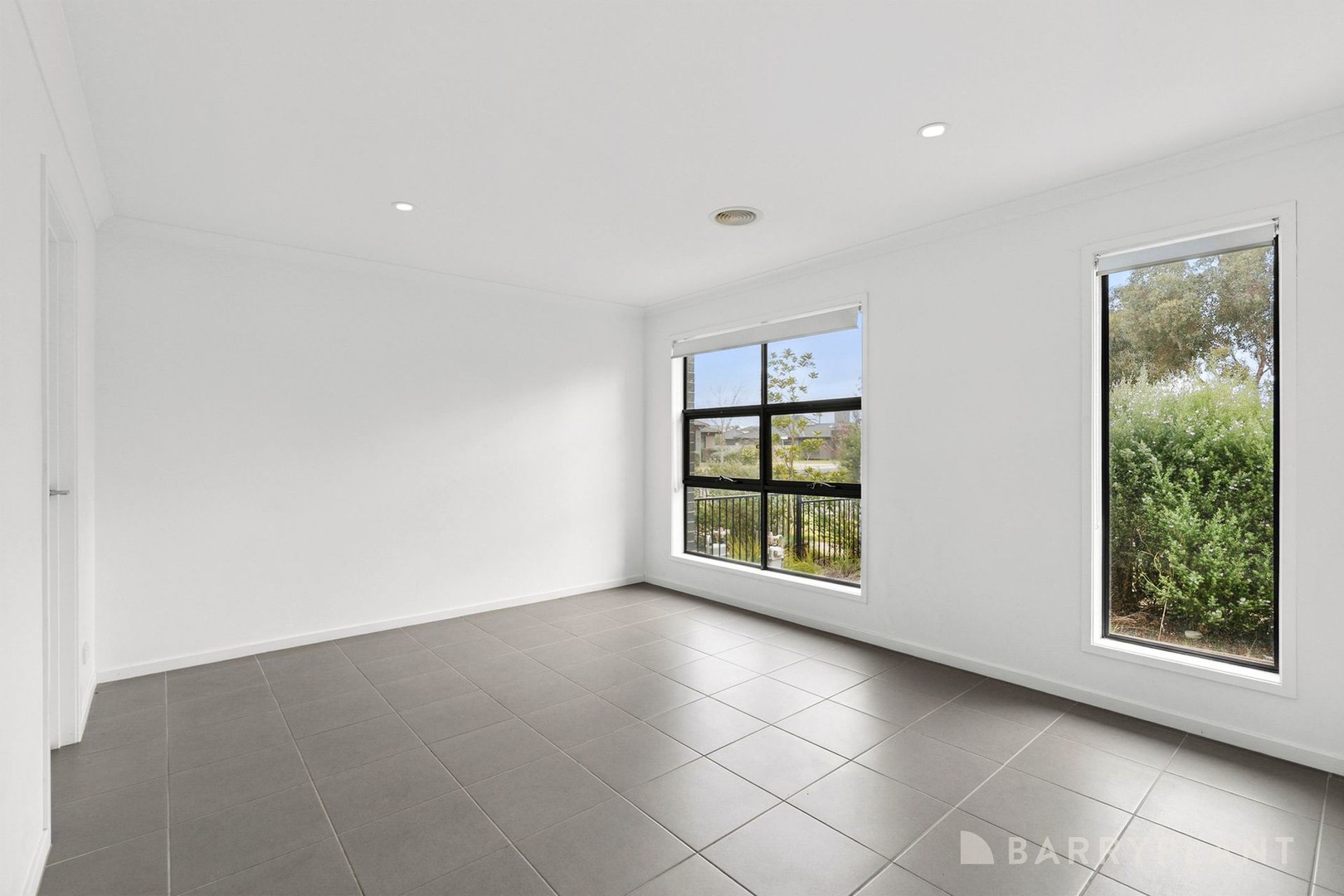 6 Fragrance Terrace, Manor Lakes, VIC 3024, Manor Lakes - Thumbnail 4