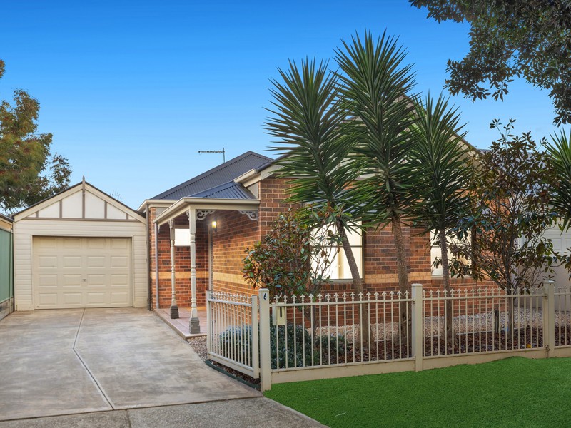 6 Gardenia Way, Caroline Springs, VIC 3023 - Image - 16/06/2025