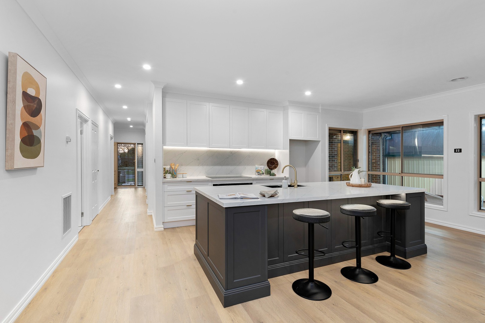 6 Glenelg Boulevard, Taylors Hill, VIC 3037, Taylors Hill - Thumbnail 4
