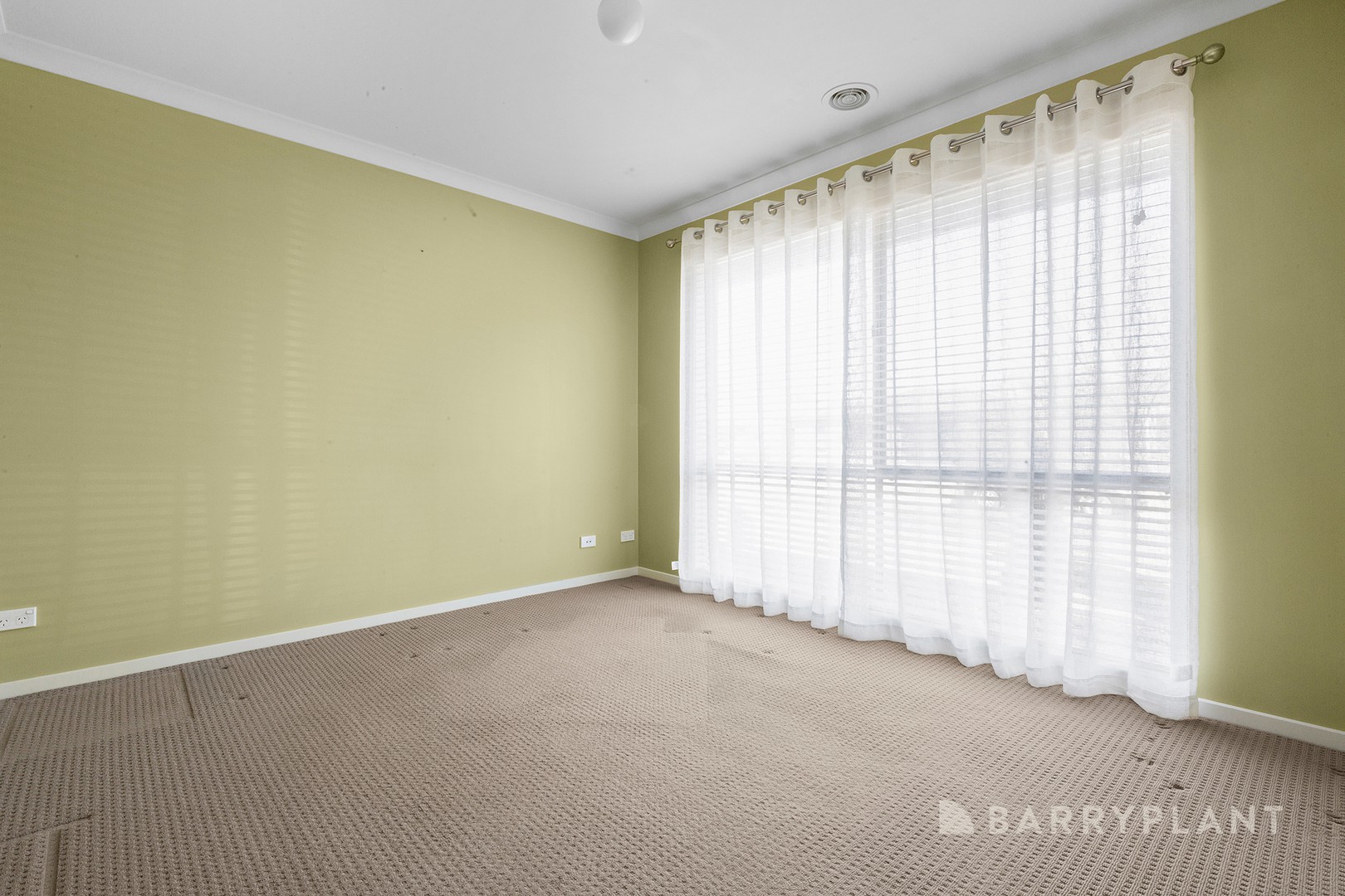 6 Goshawk Drive, Pakenham, VIC 3810, Pakenham - Thumbnail 5