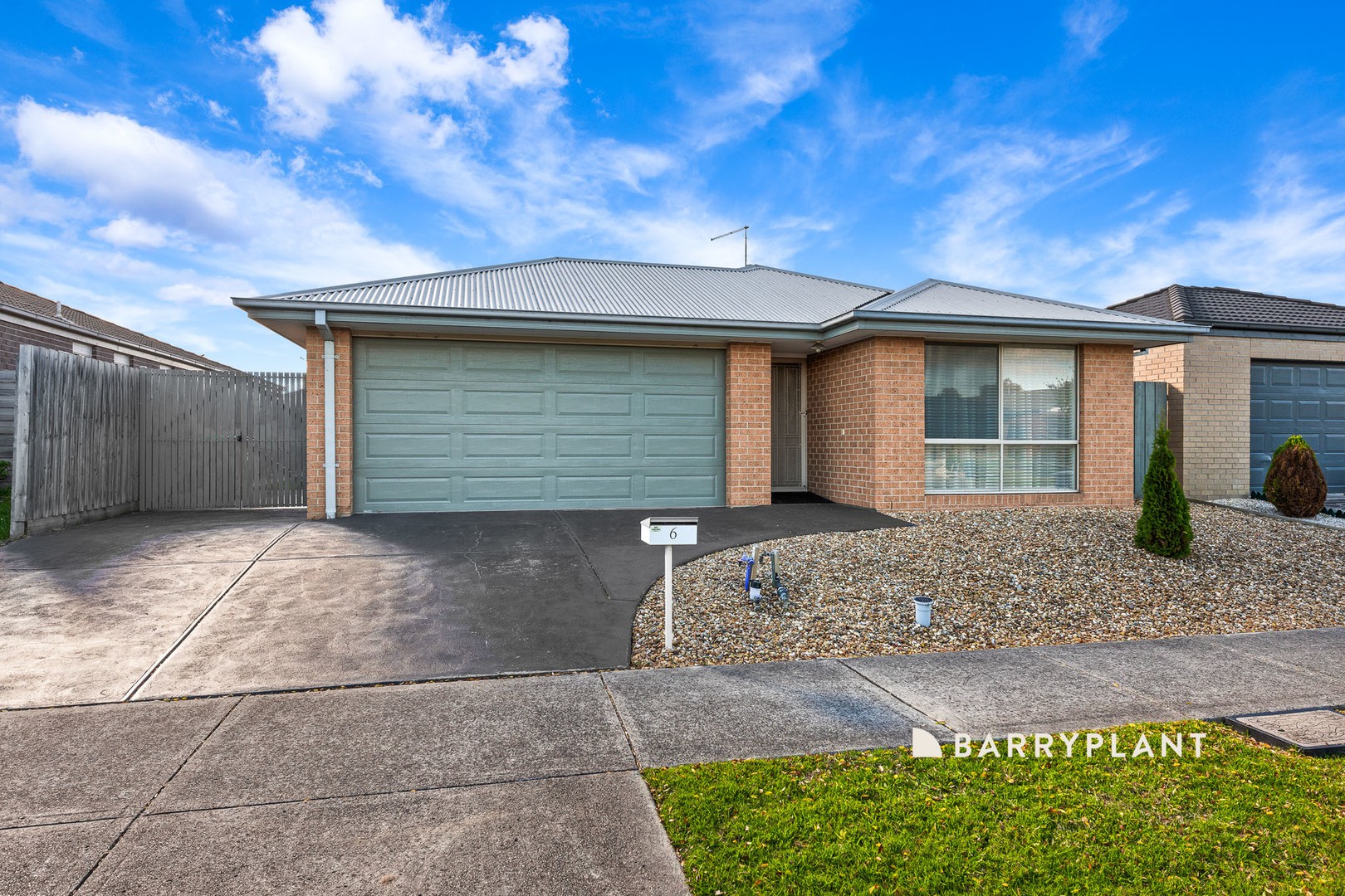 6 Goshawk Drive, Pakenham, VIC 3810, Pakenham - Thumbnail 2